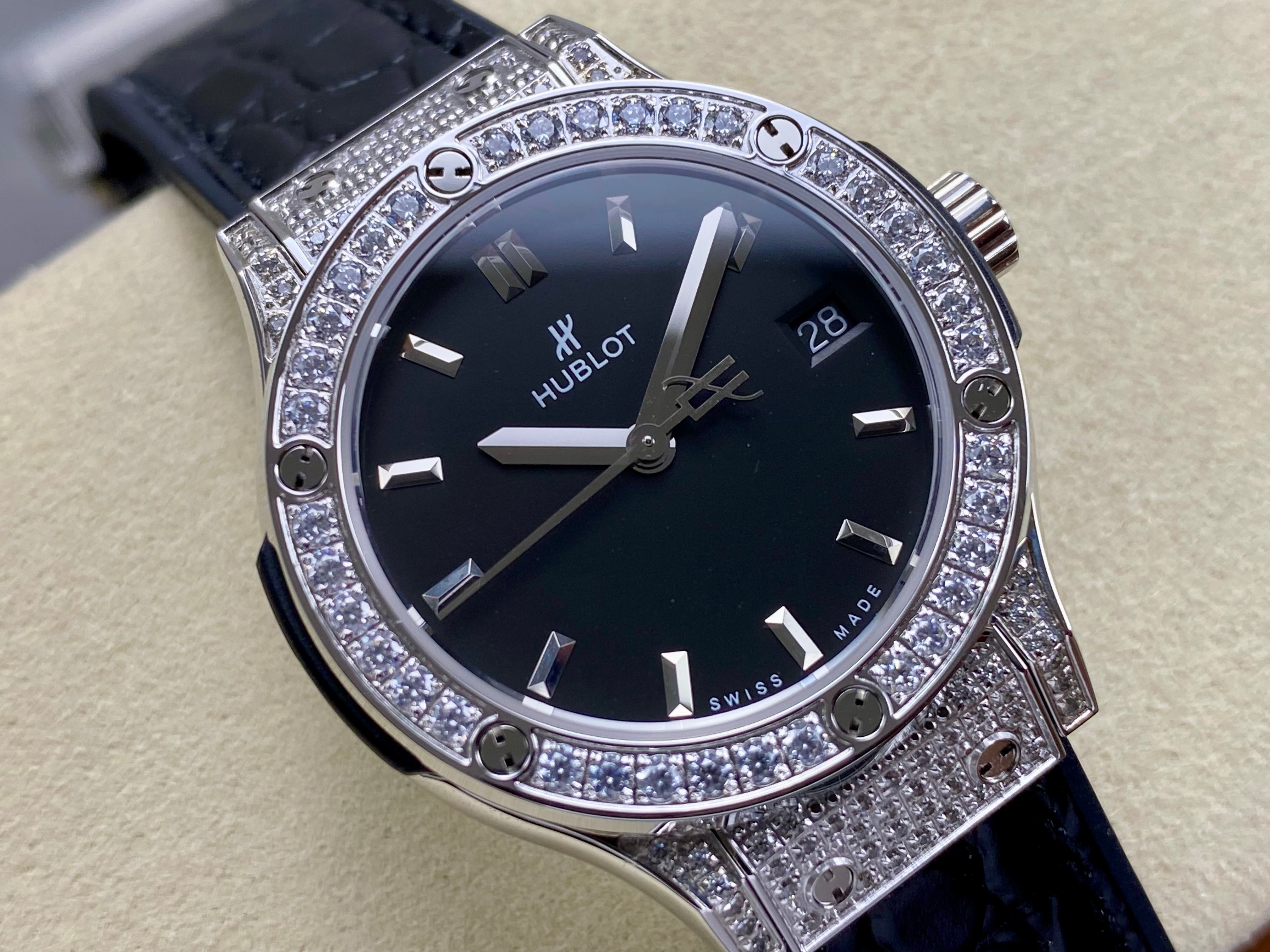 Hublot Classic Fusion 33mm Watch Black Dial And Black Leather Strap