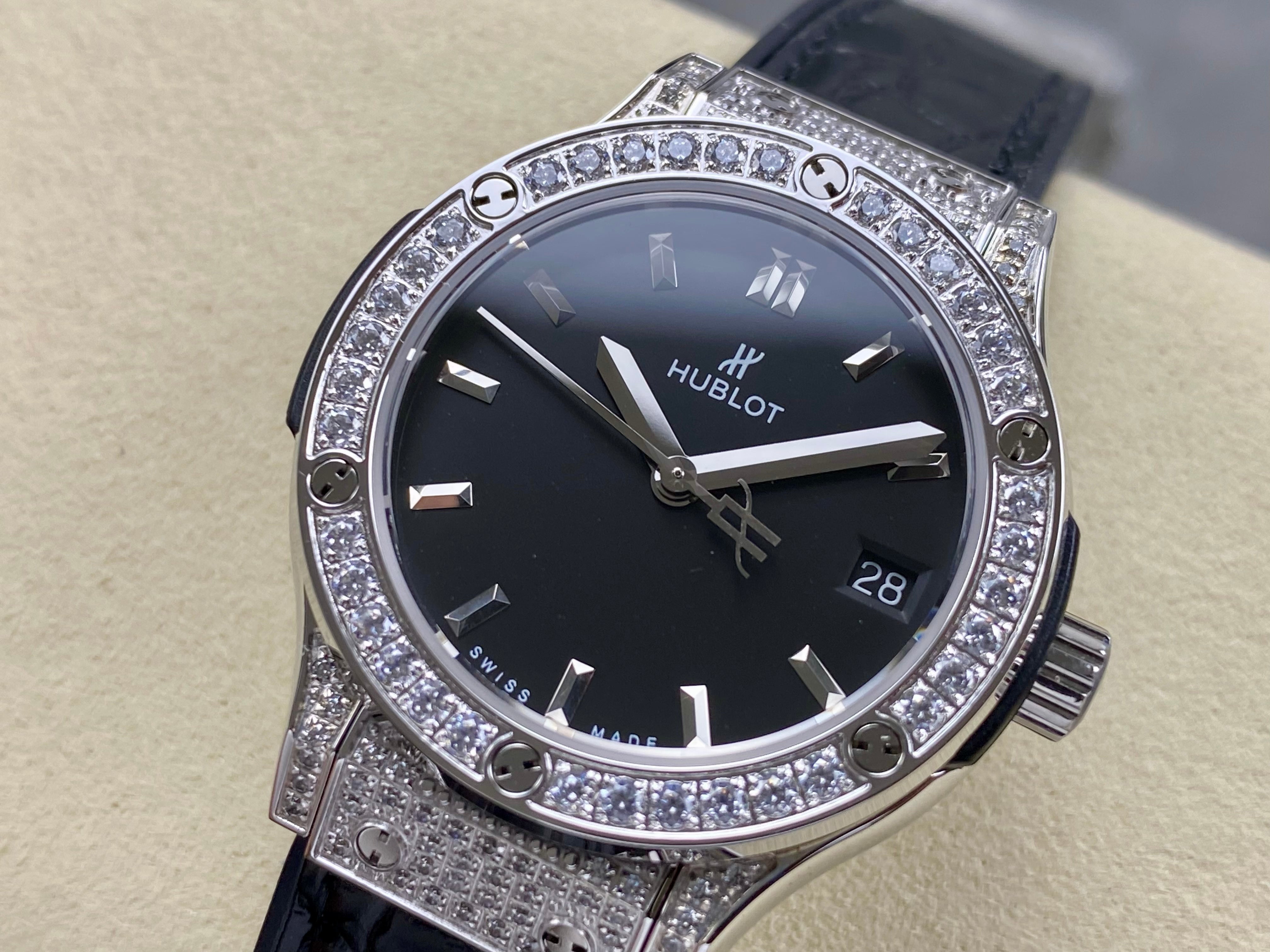 Hublot Classic Fusion 33mm Watch Black Dial And Black Leather Strap