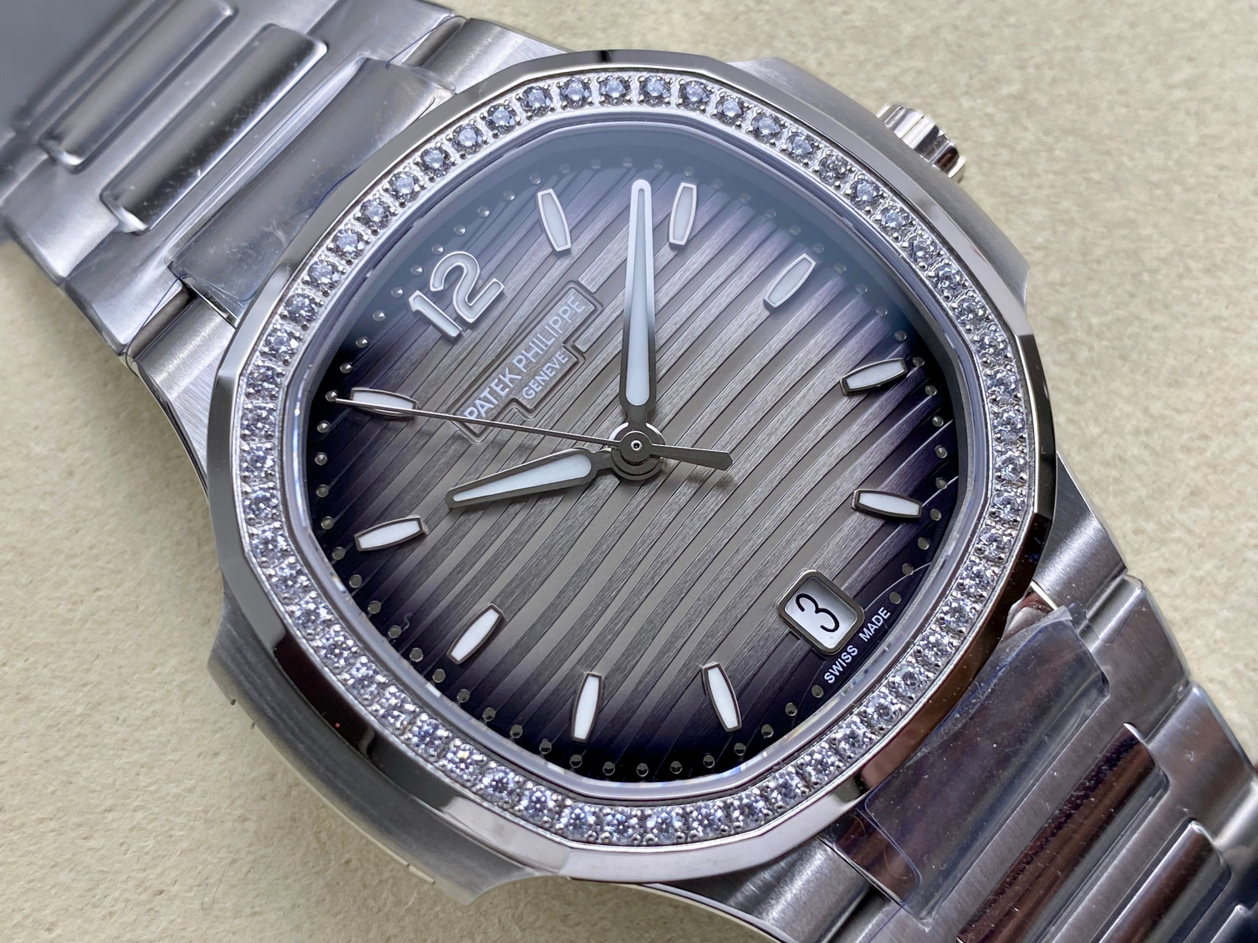 Patek Philippe Nautilus 35mm Black Gray Dial Sliver Case Diamond Bezel