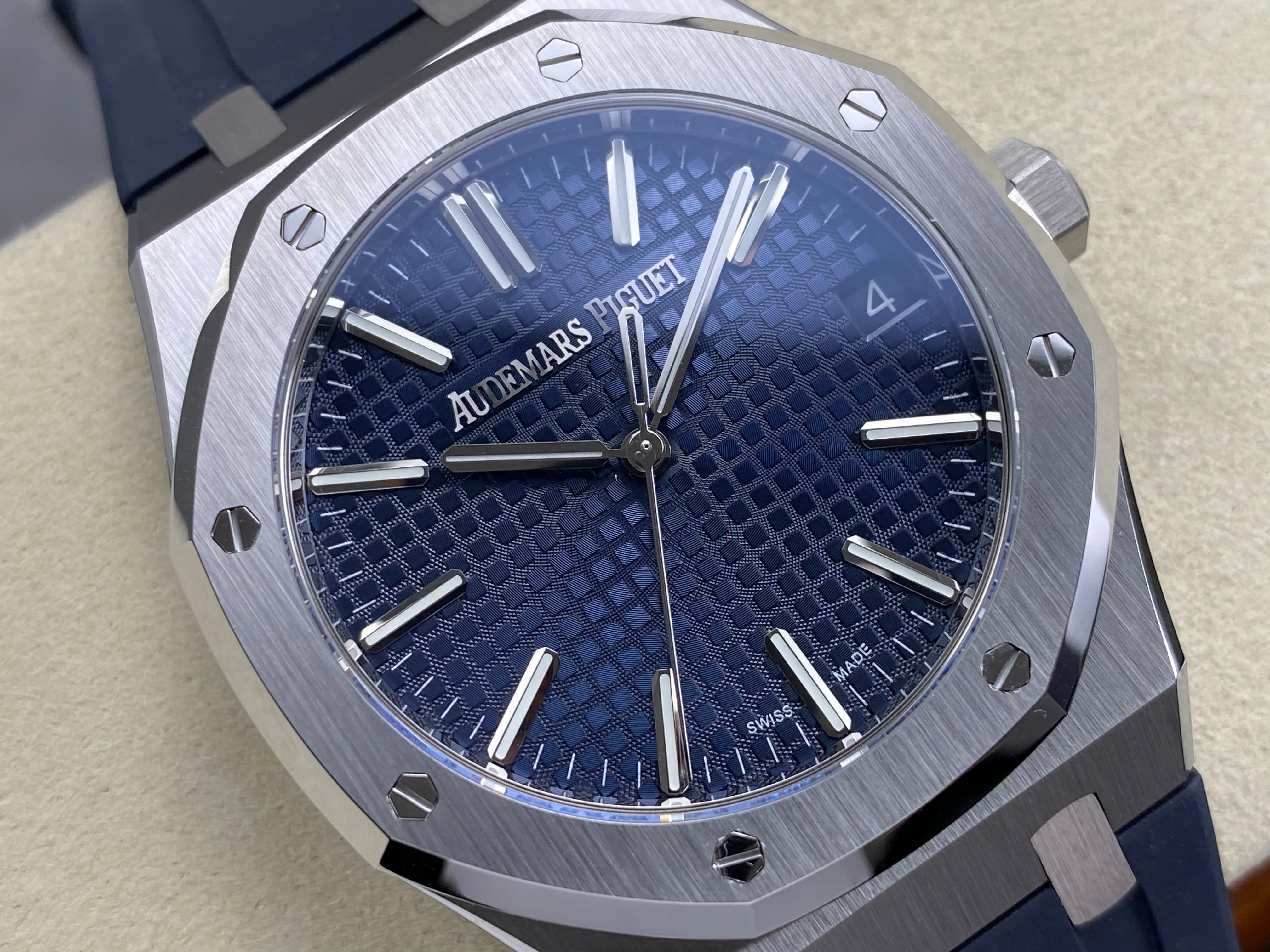 Audemars Piguet Royal Oak Selfwinding 41mm 15510 Blue Dial Rubber Strap