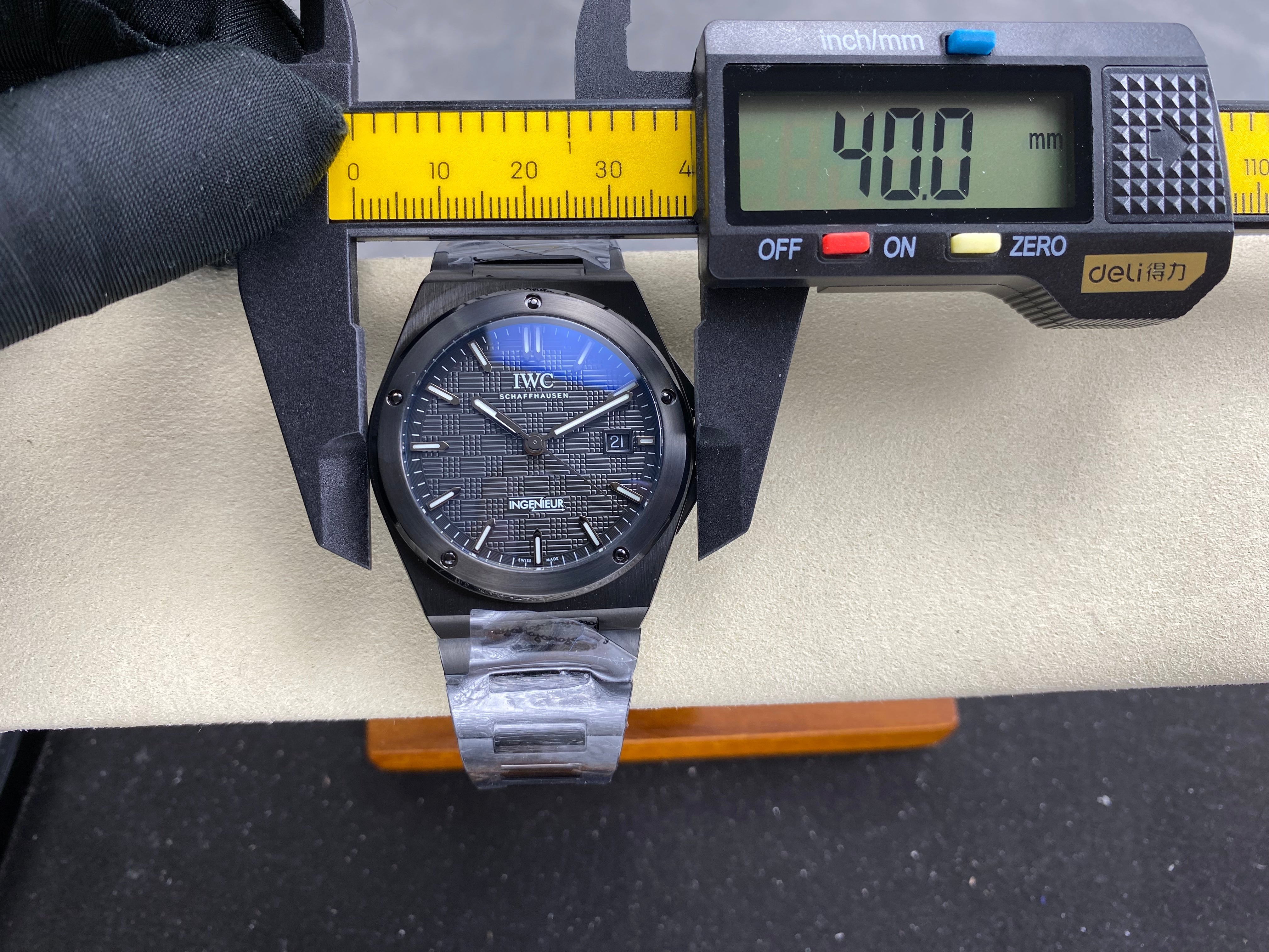 IWC Ingenieur 40 Black Dial Black Case