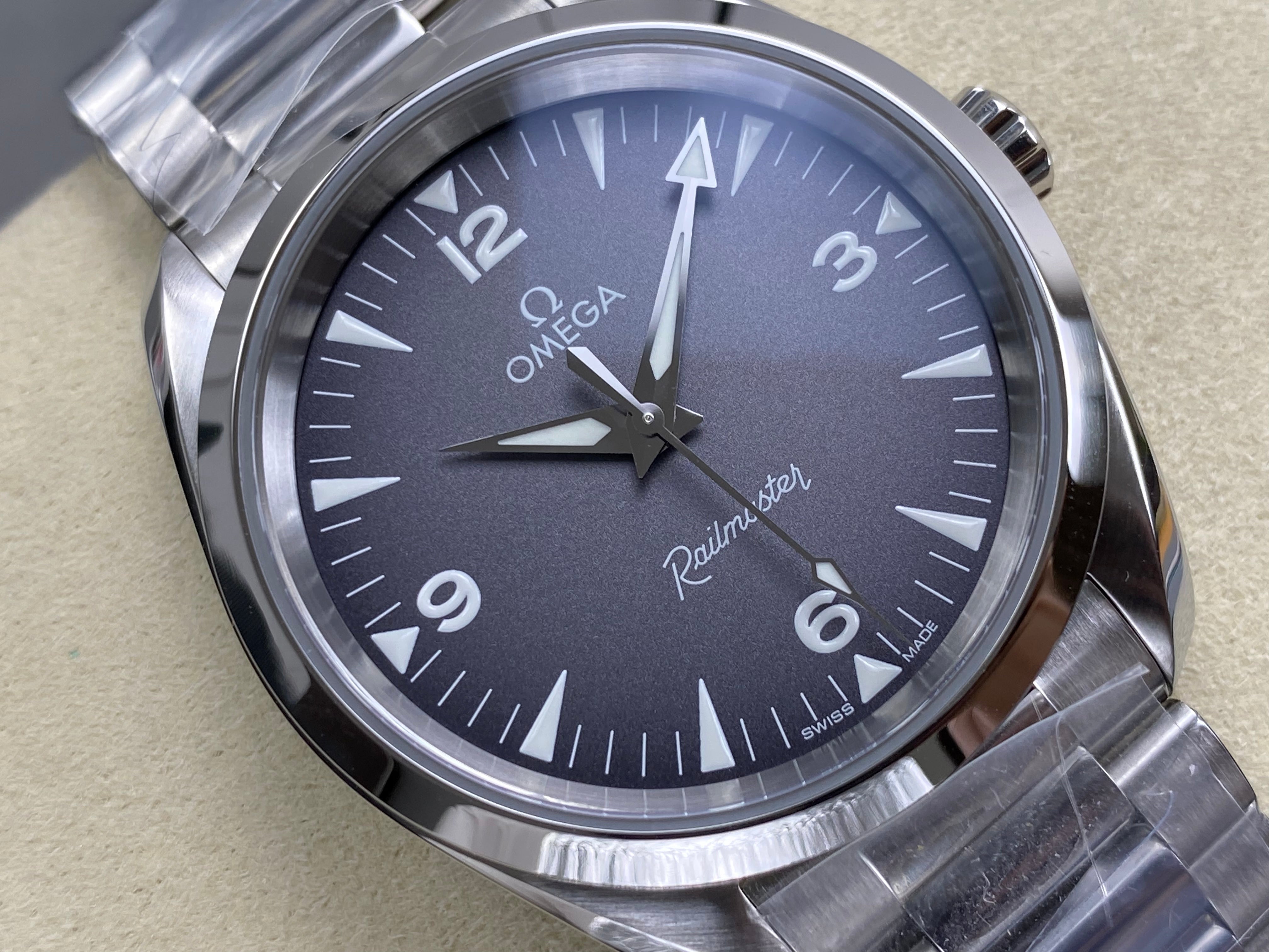 Omega Seamaster Railmaster 38mm Steel Grey Dial
