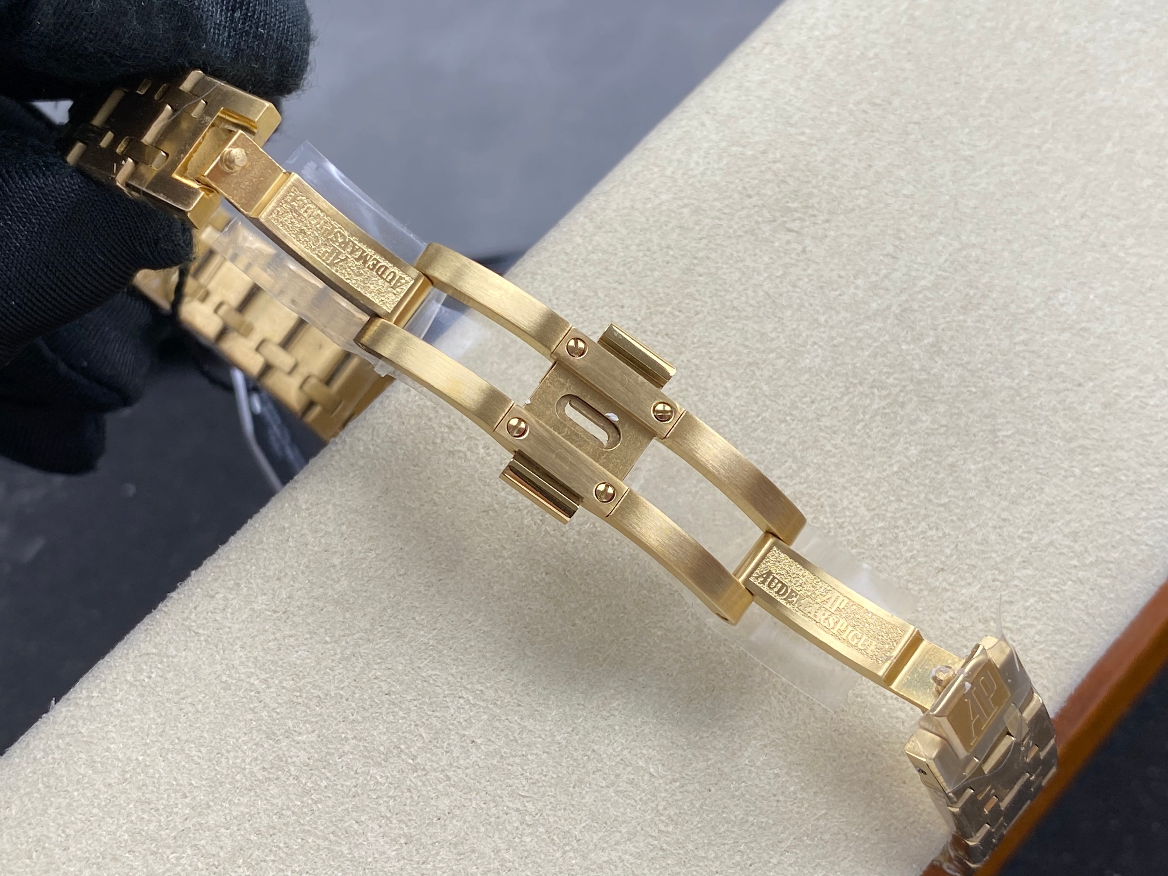 Audemars Piguet Royal Oak 23mm White Dial Gold Case