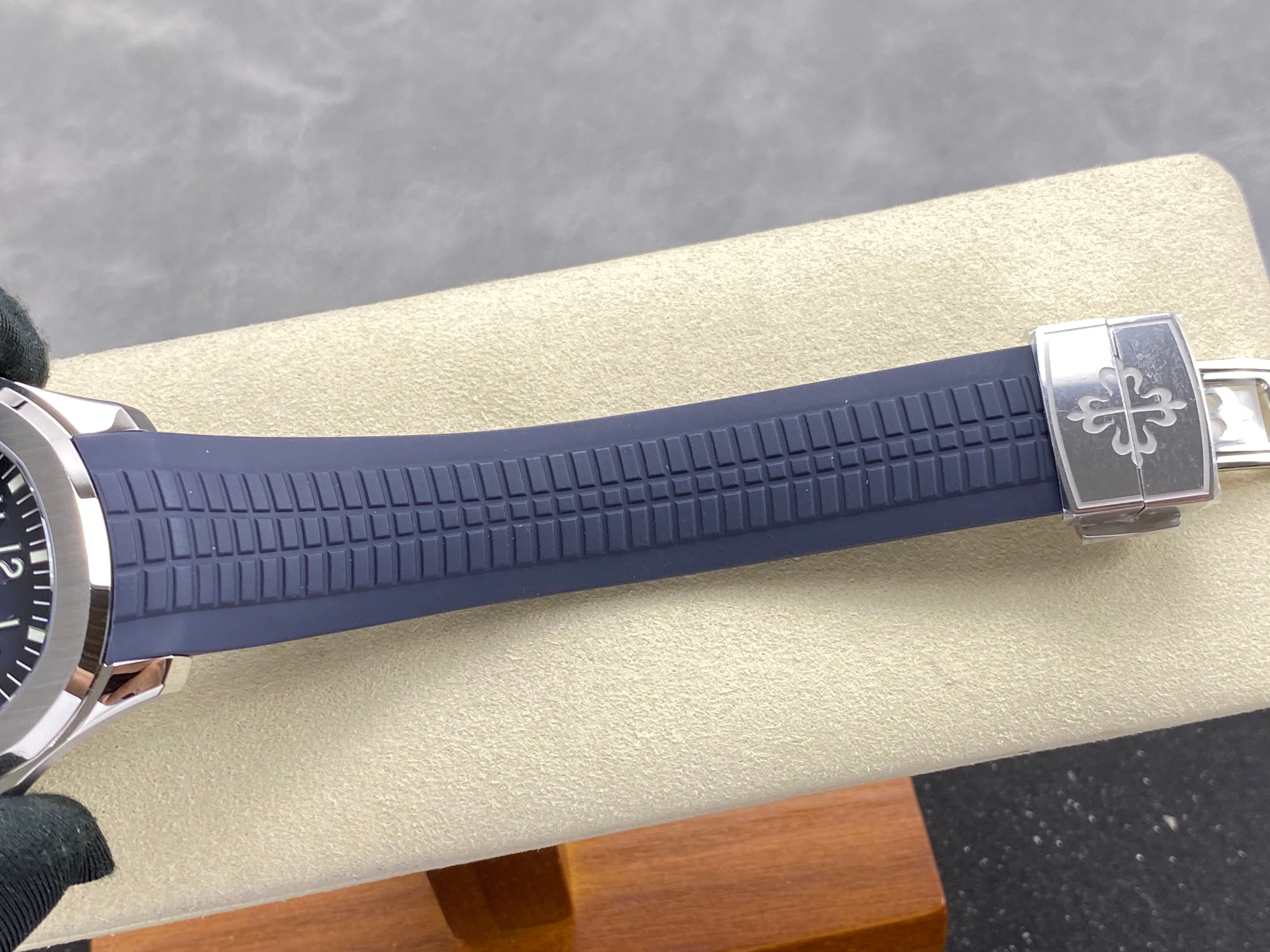 Patek Philippe Aquanaut 42mm Blue Dial Blue Rubber Strap