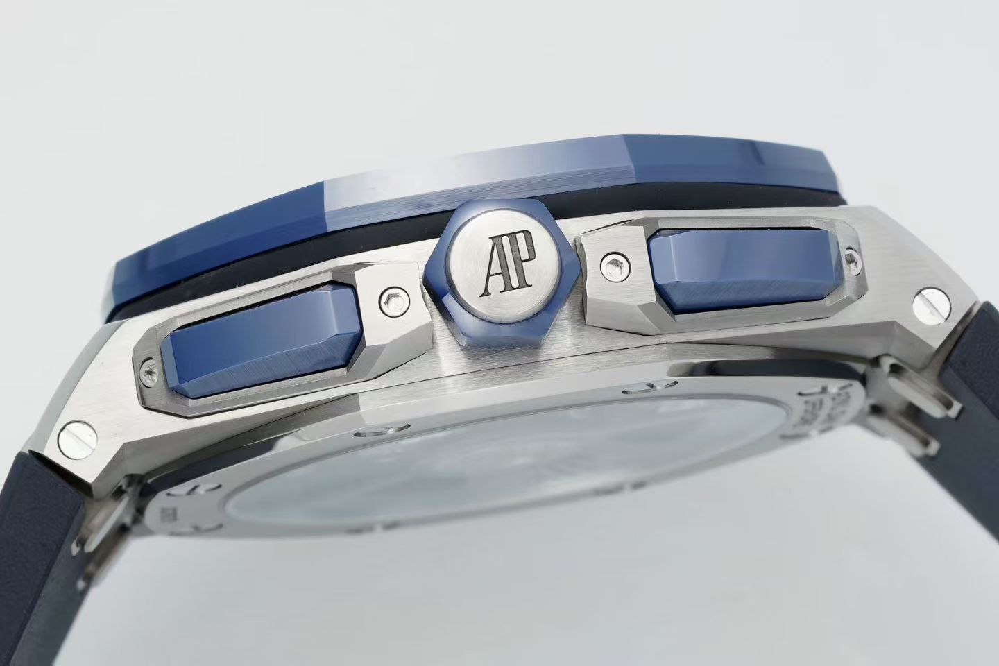 Audemars Piguet Royal Oak Chronograph 41mm Blue Dial Rubber Strap