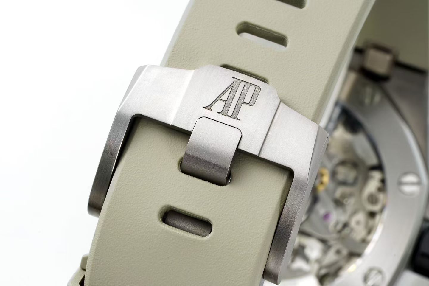Audemars Piguet Royal Oak Chronograph 41mm Cream Dial Rubber Strap