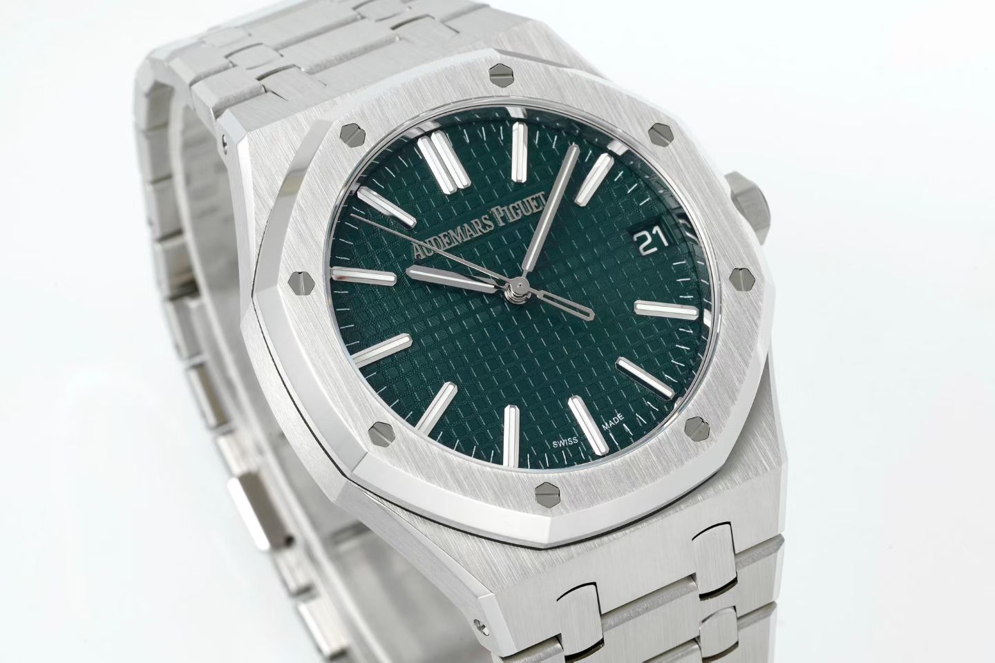 Audemars Piguet Royal Oak Selfwinding 41mm 15510 Green Dial