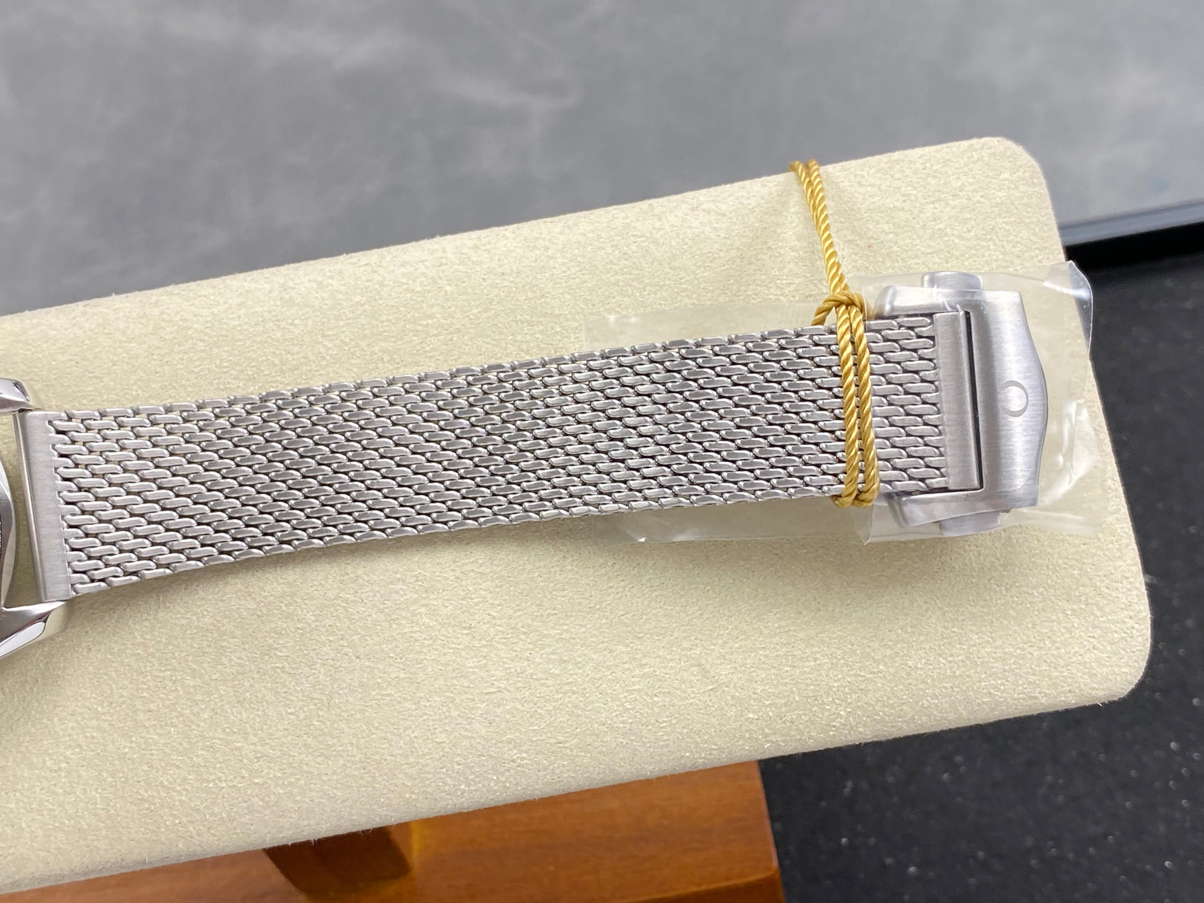 Omega Seamaster 42mm Gray Dial Sliver Bezel Steel