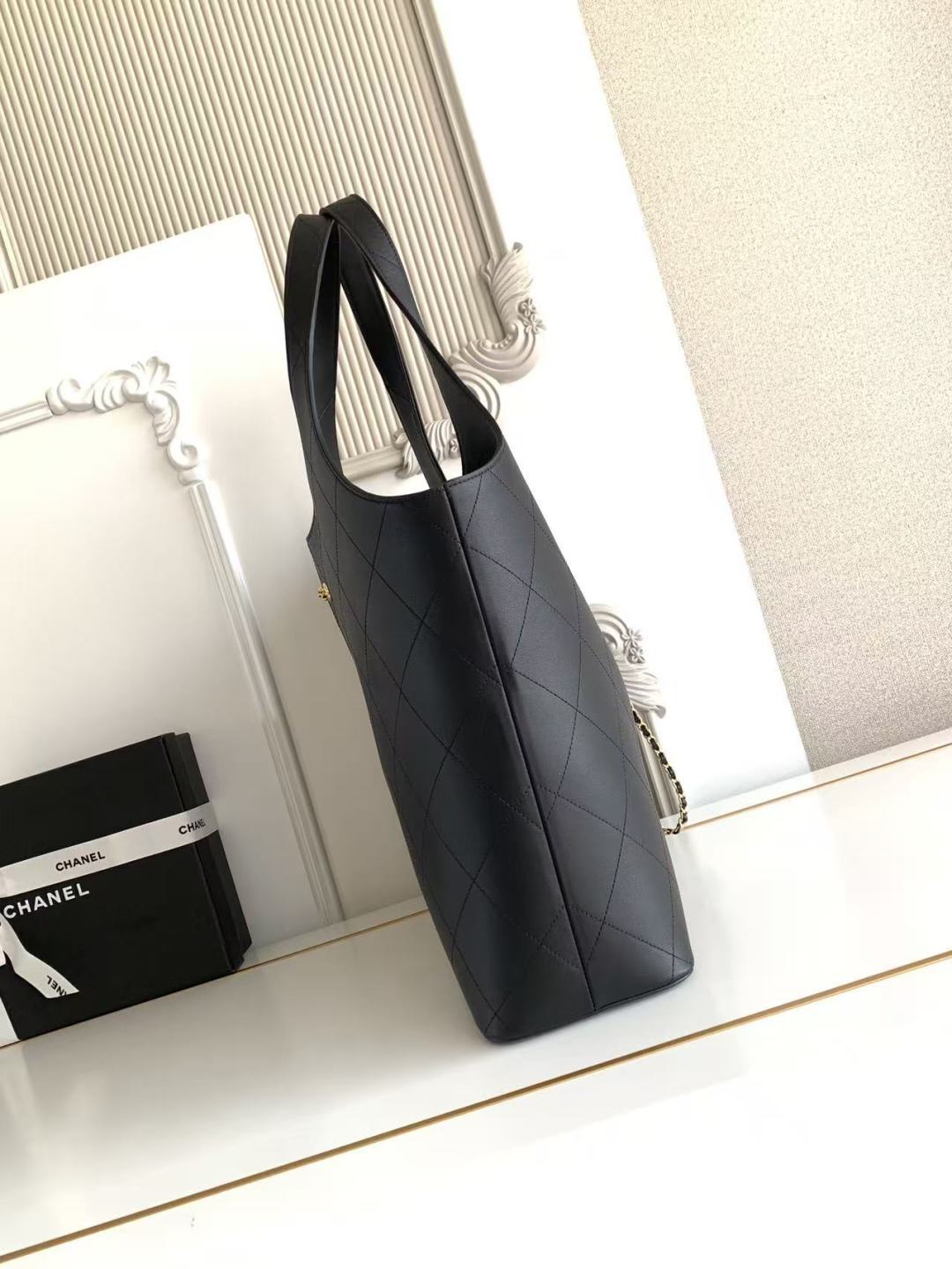 Chanel 2026 Large Bag 58cm Black Lambskin 141082