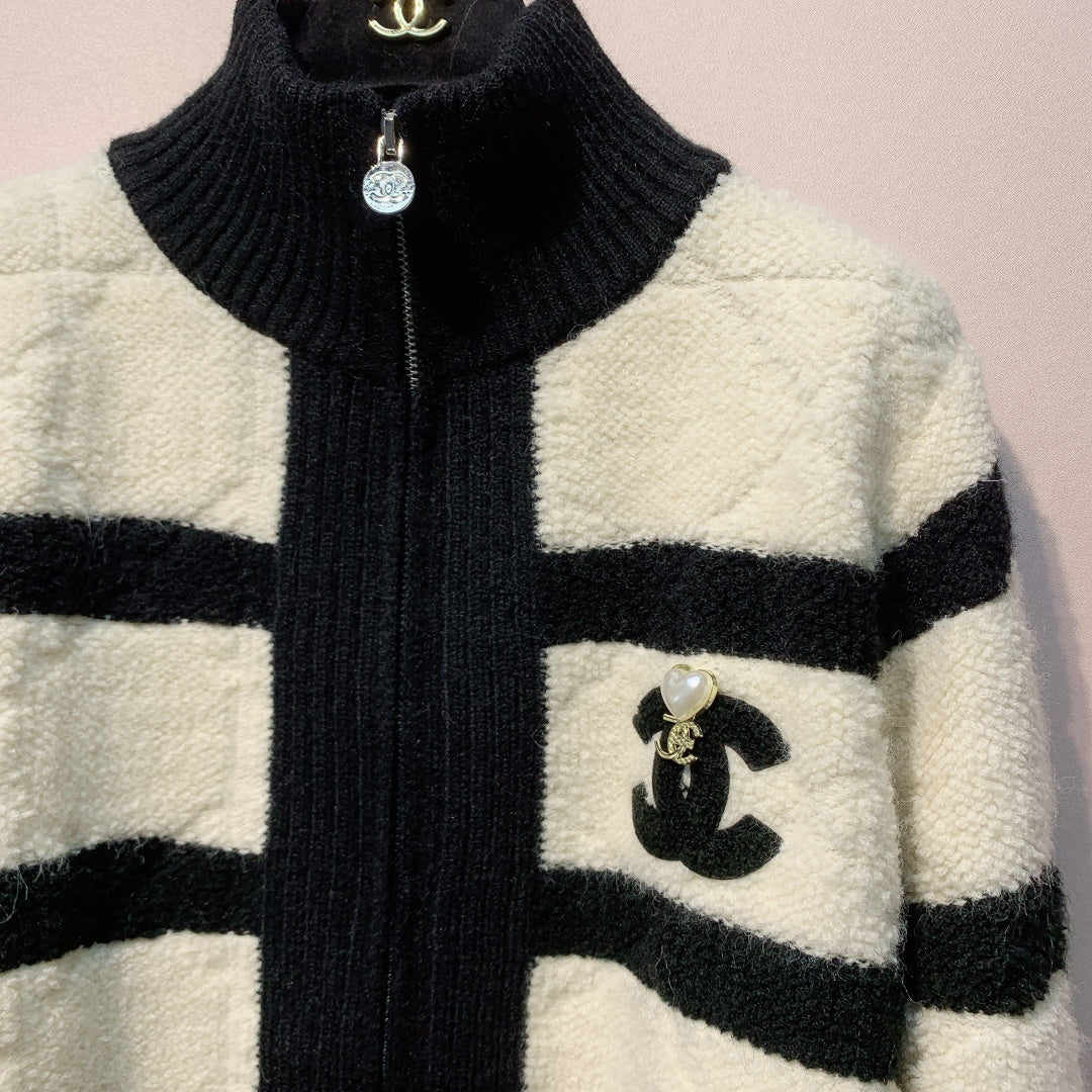 Chanel 25 Stand Collar Striped Knit Zipper Cardigan Black and White Wool 317967