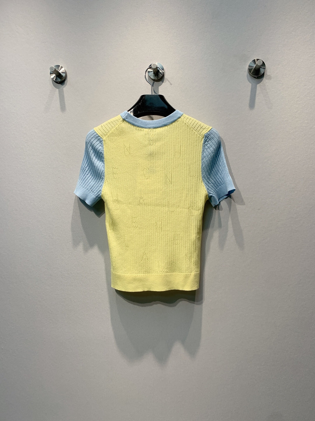 Chanel 2026 Yellow Knit Short-Sleeve T-Shirt 445138