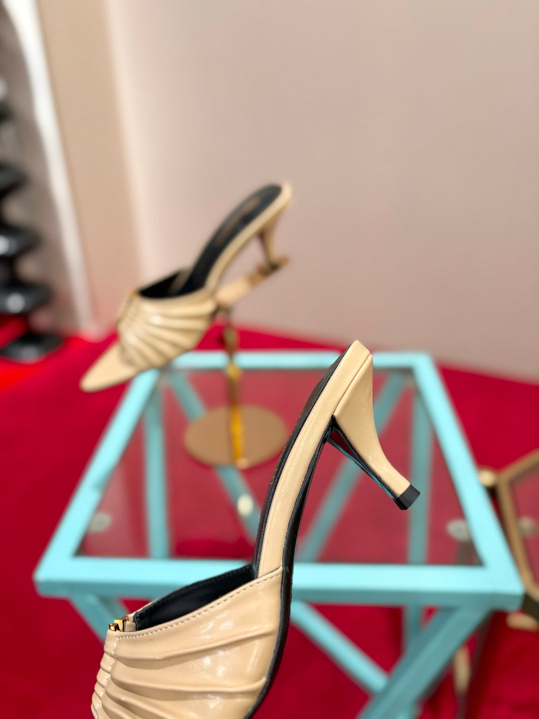 YSL 2026 Sandal Smooth Calfskin 925205