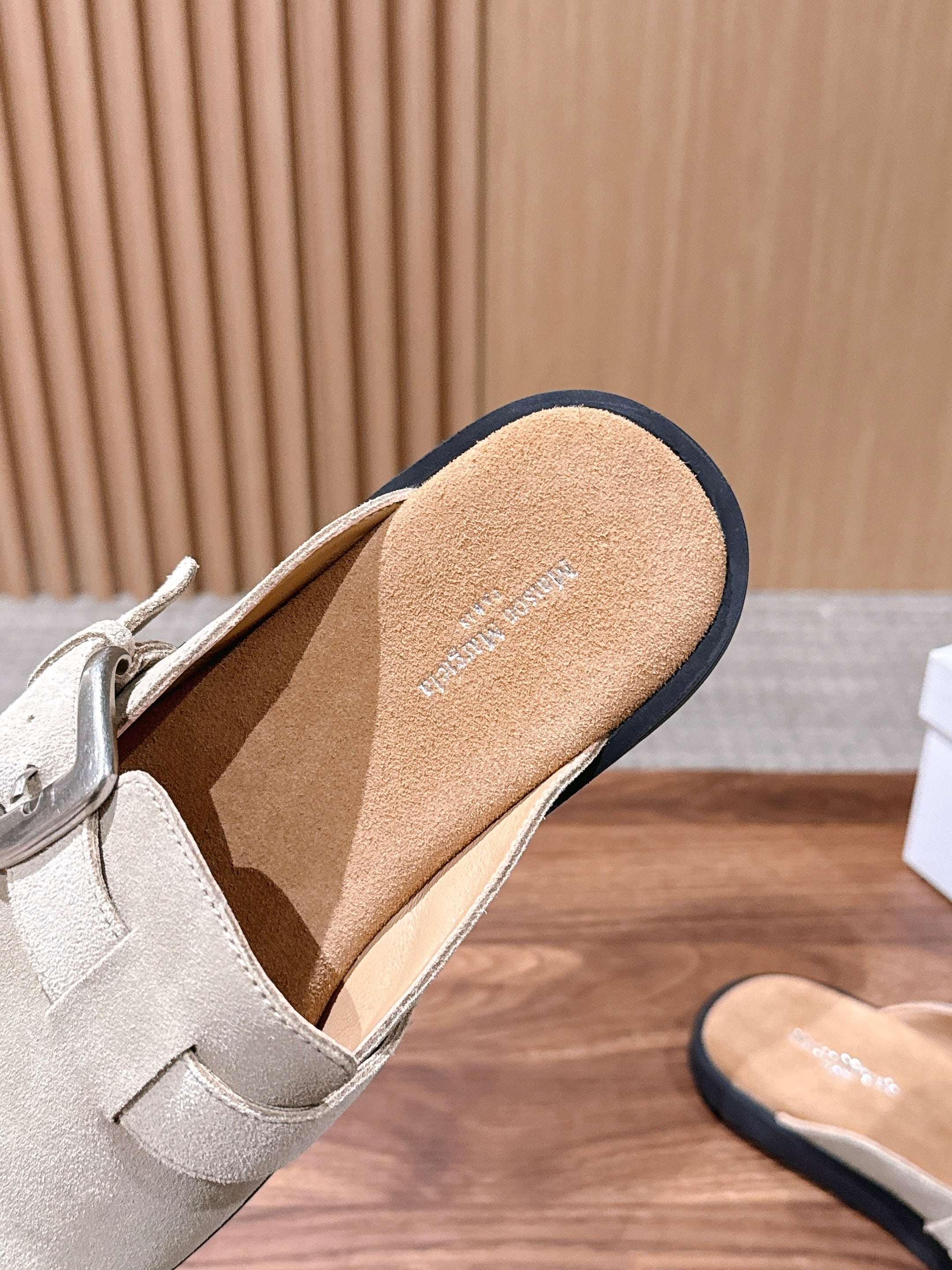 Maison Margiela 2026 Buckle Slipper Suede Leather 921762