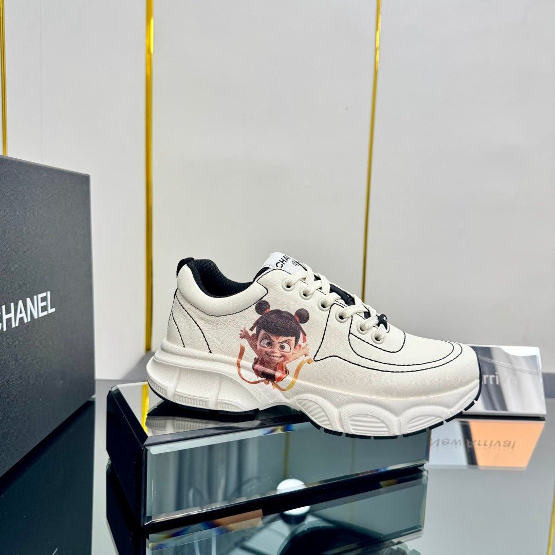 CC Sneaker White with Sticker Cowhide 238626