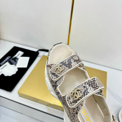 CC 25 Sandals Mutilcolor Pearlescent Sheepskin 312942