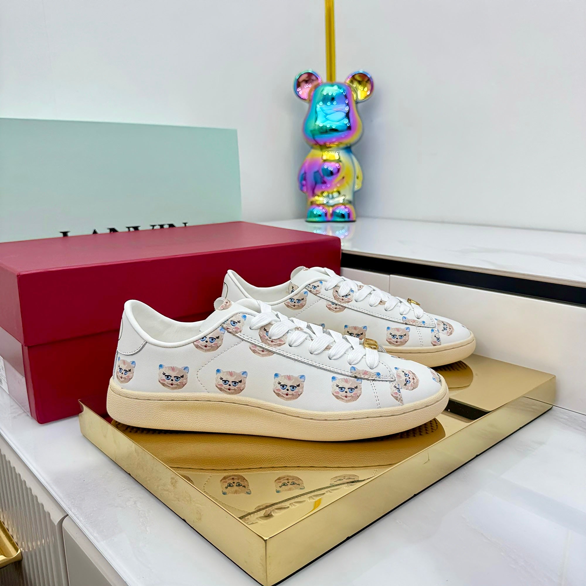 VT 25 Royco Sticker Sneaker White Cowhide 331393