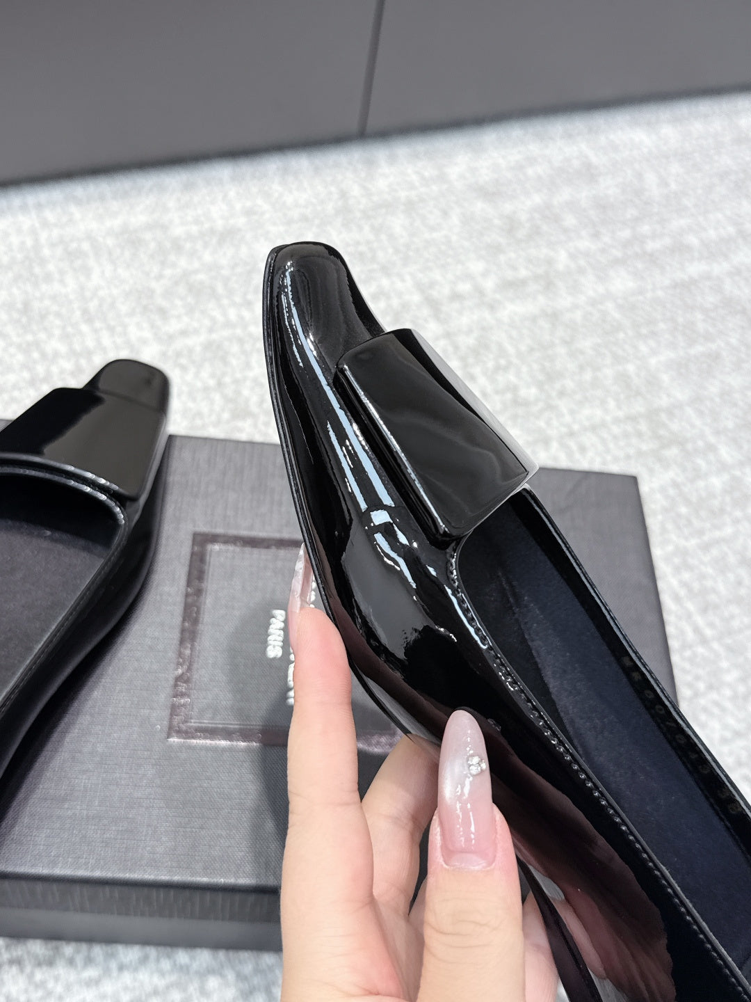 YSL 26ss Square Toe Loafers Black Patent Leather 662734