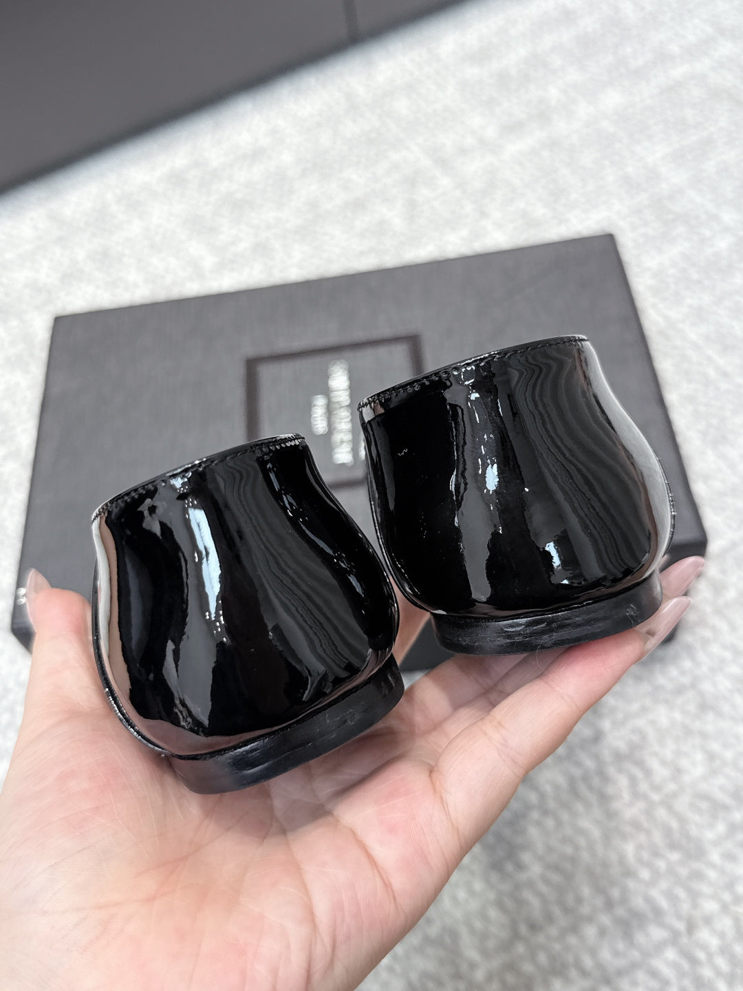 YSL 26ss Square Toe Loafers Black Patent Leather 662734