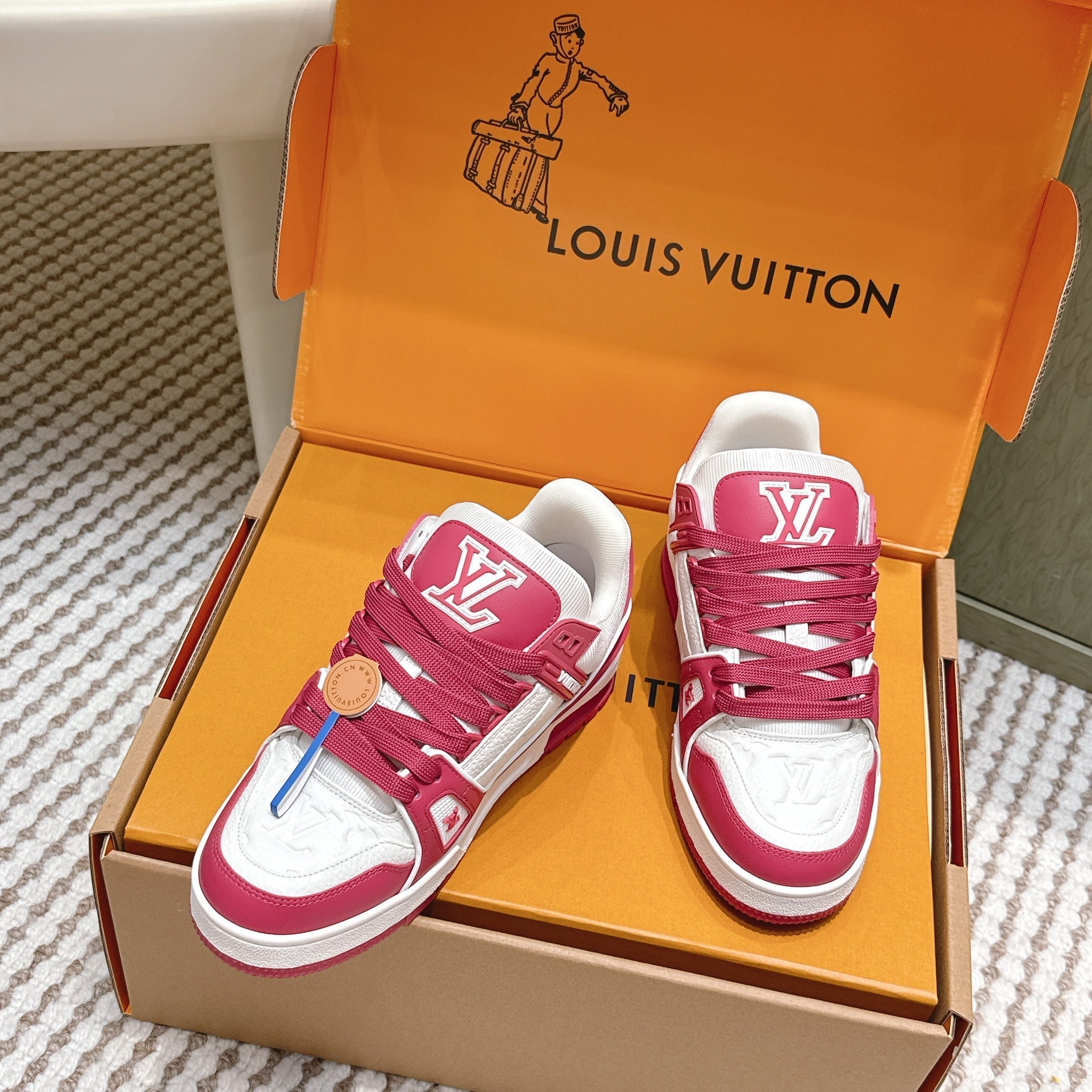 LV 26ss Trainer Sneakers White Dark Pink Denim Cowhide 657910