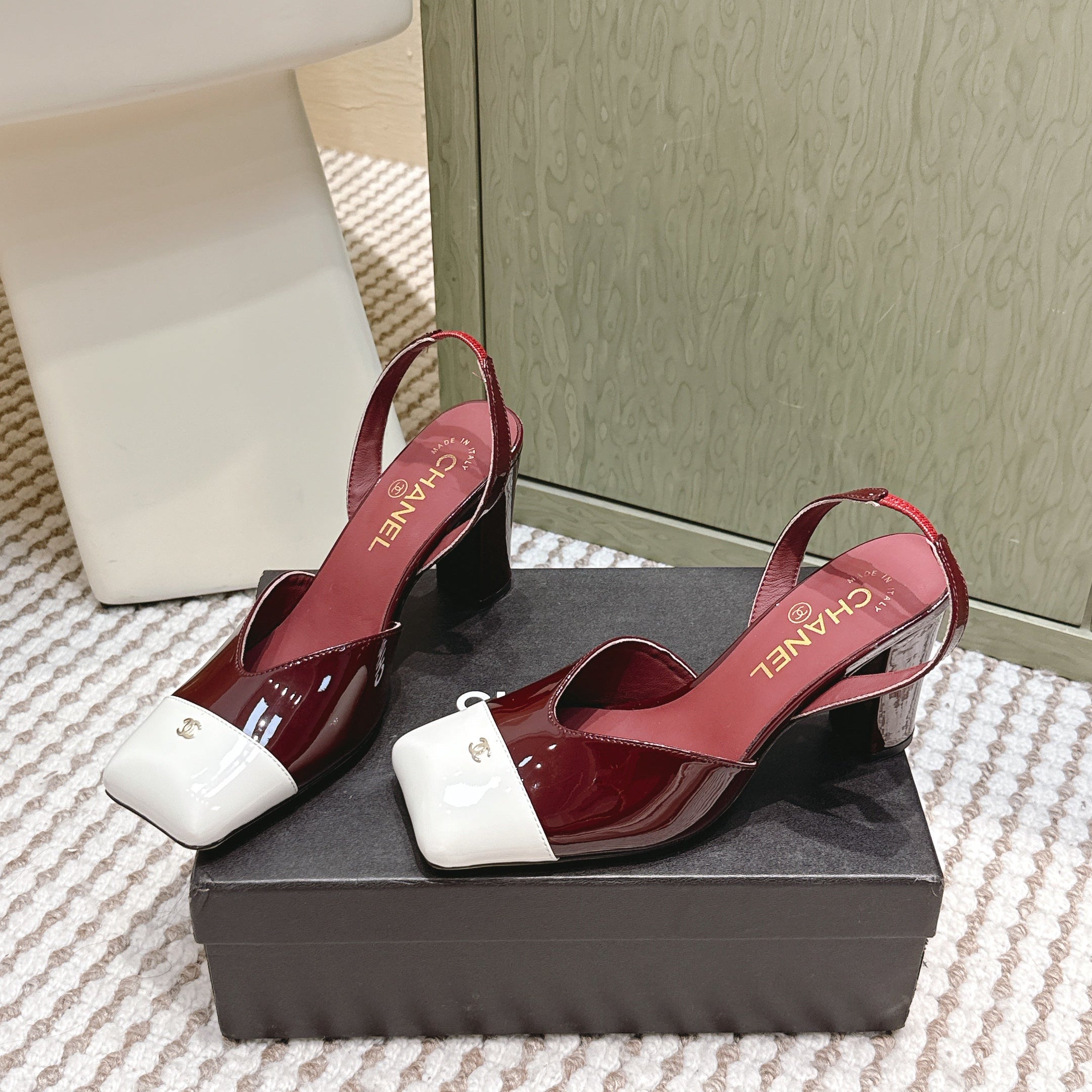 CC 26s Mary Jane Sandals 90mm Patent Leather Sheepskin