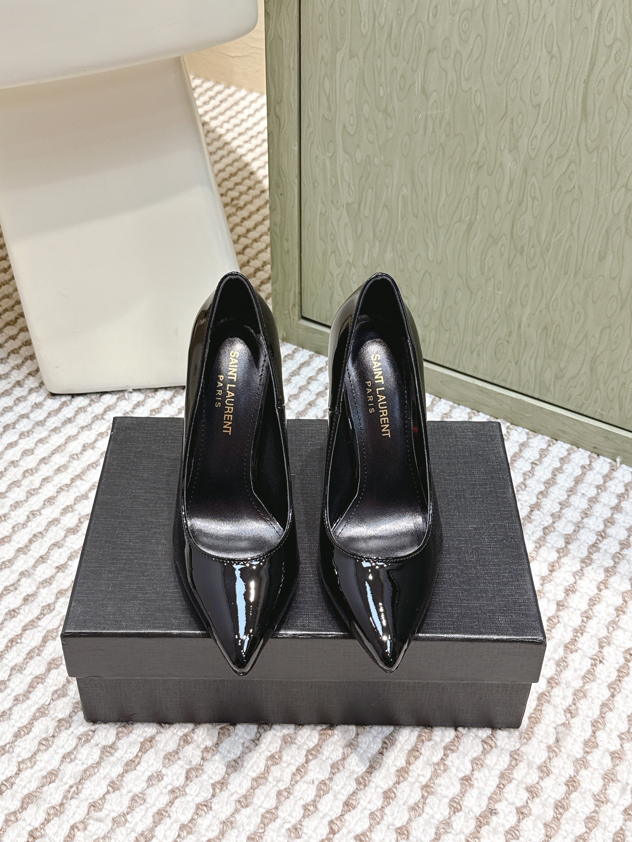 YSL 26ss High Heel Pumps 85 Black Patent Leather Sliver 654696