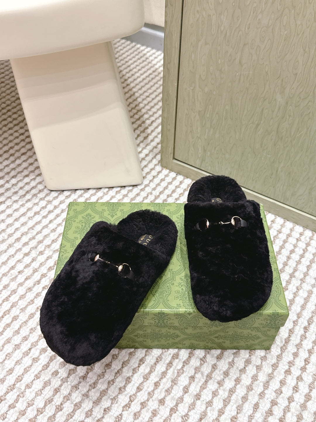 GG 26ss Loafers Rhinestones Black Wool 612026