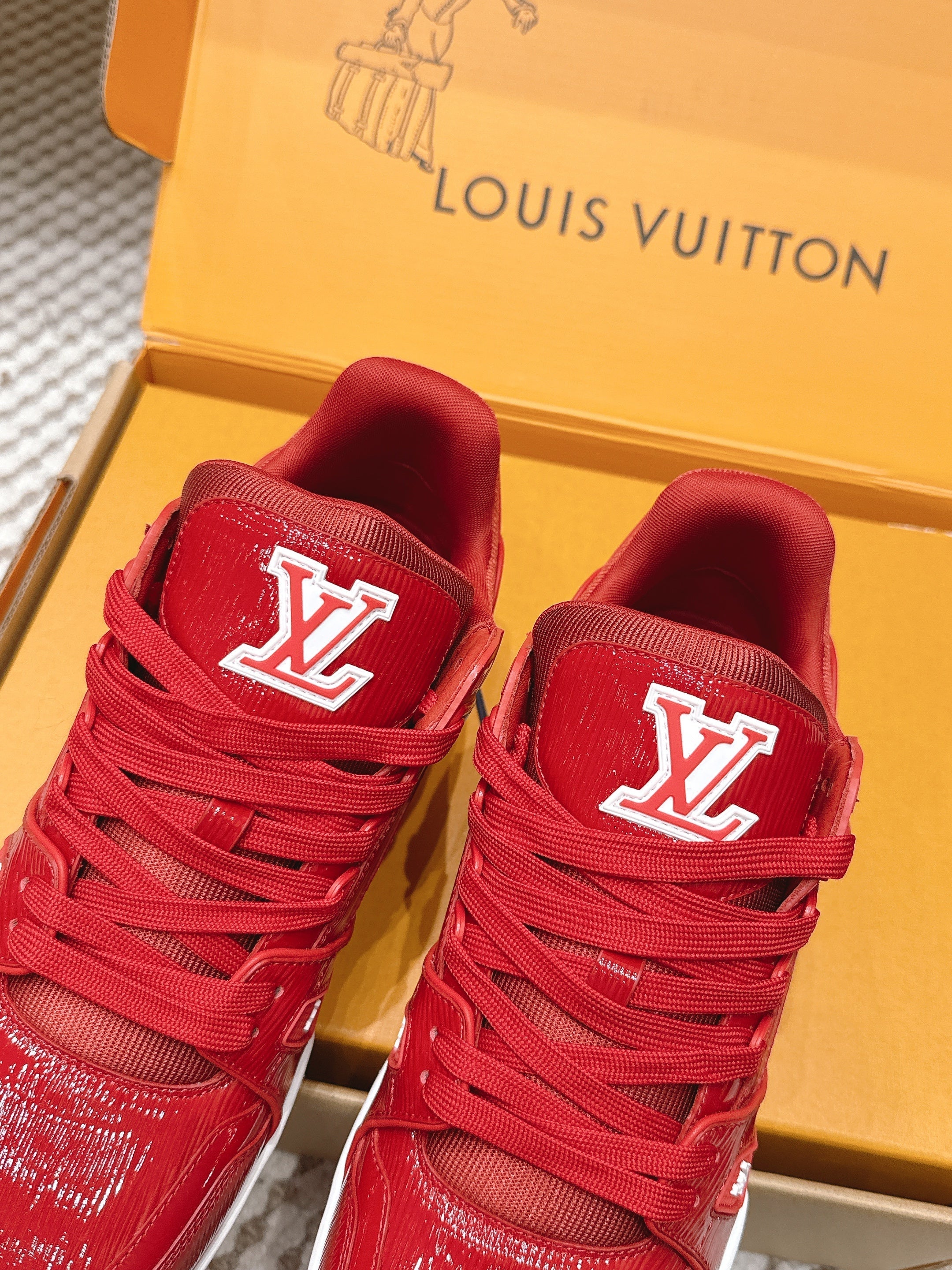 LV 26ss Trainer Sneakers Red Cowhide 657931