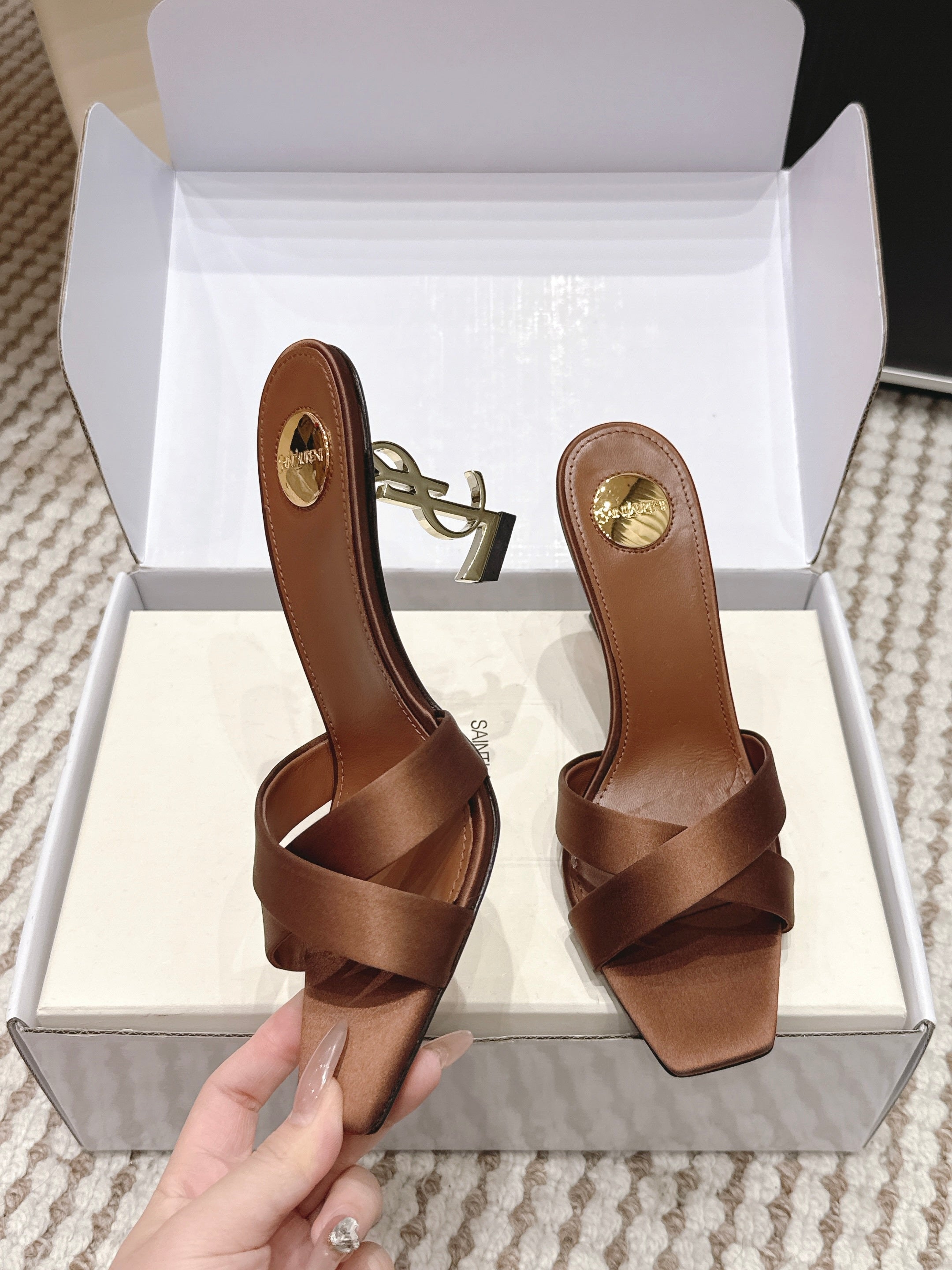 YSL 26ss High-Heeled Mules 85 Brown Satin Leather 660671