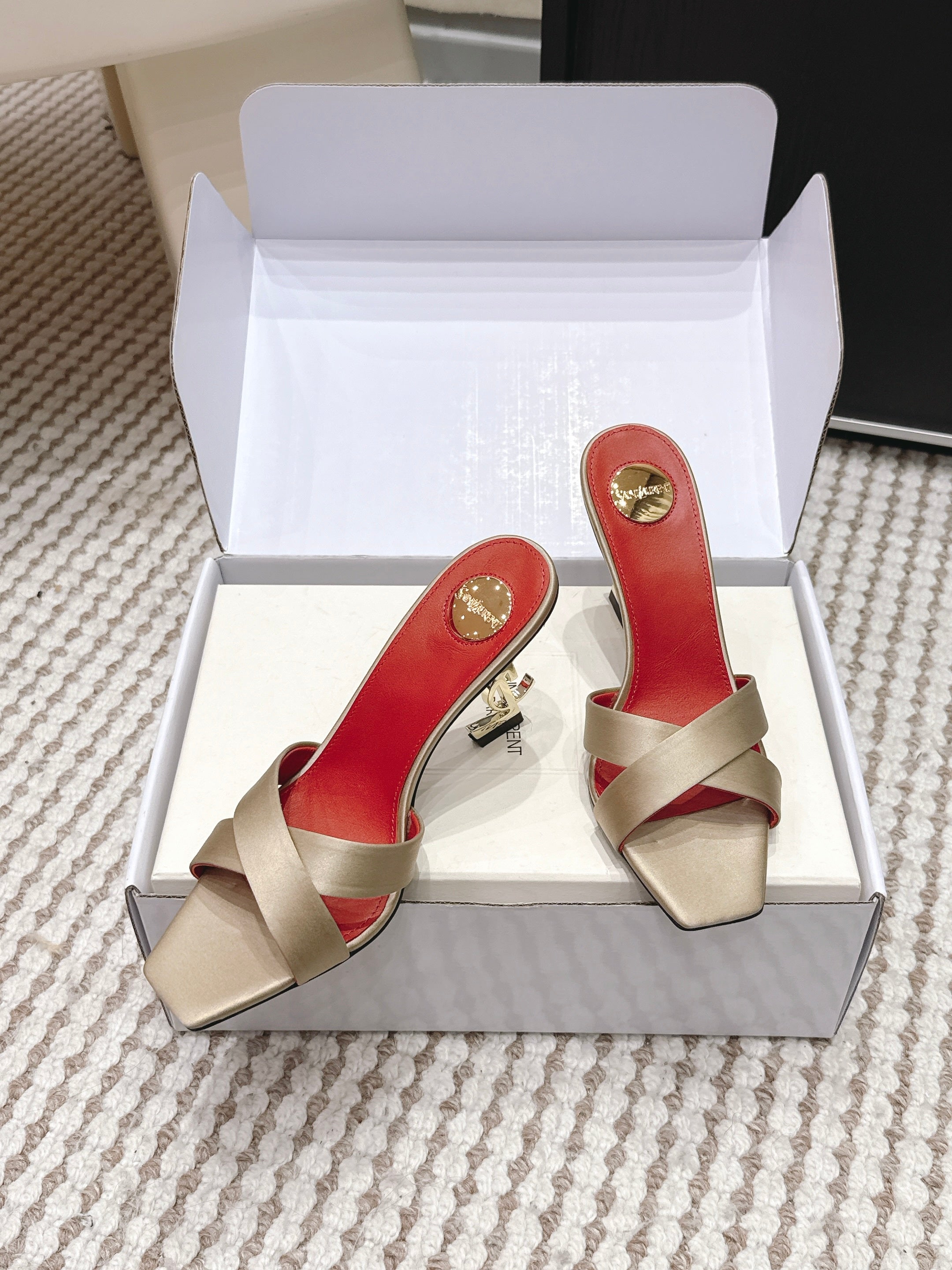 YSL 26ss High-Heeled Mules 85 Gold Champage Red Satin Leather 660674