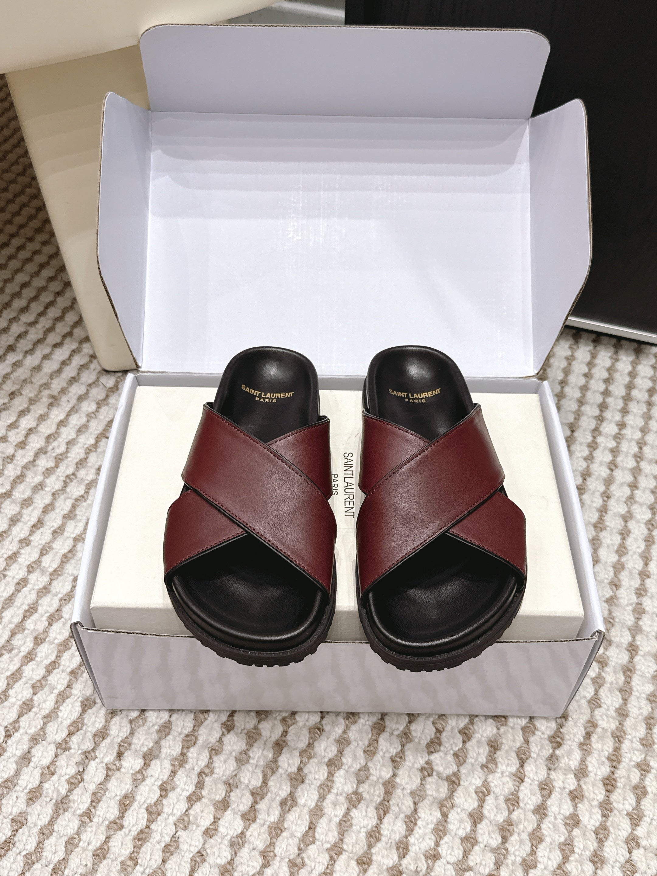 YSL 26ss Platform Slippers Burgundy Sheepskin 663215