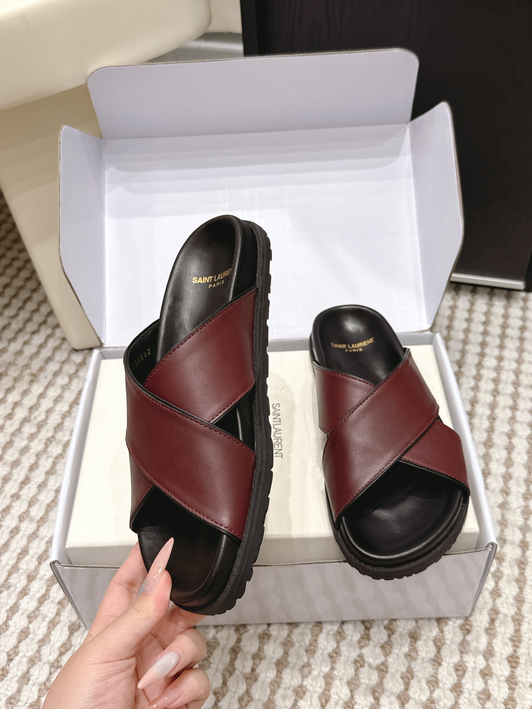 YSL 26ss Platform Slippers Burgundy Sheepskin 663215