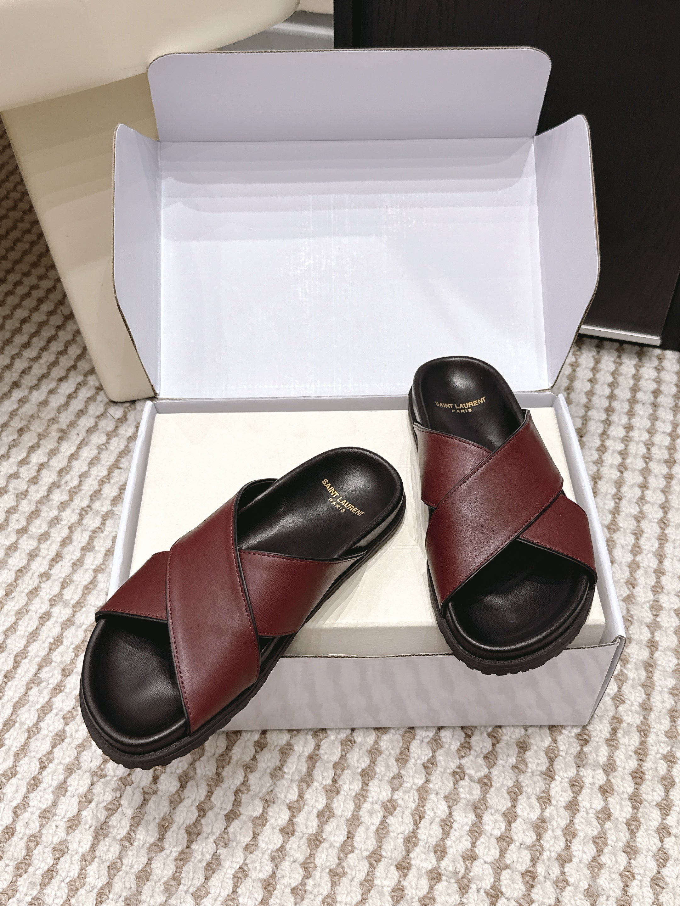 YSL 26ss Platform Slippers Burgundy Sheepskin 663215