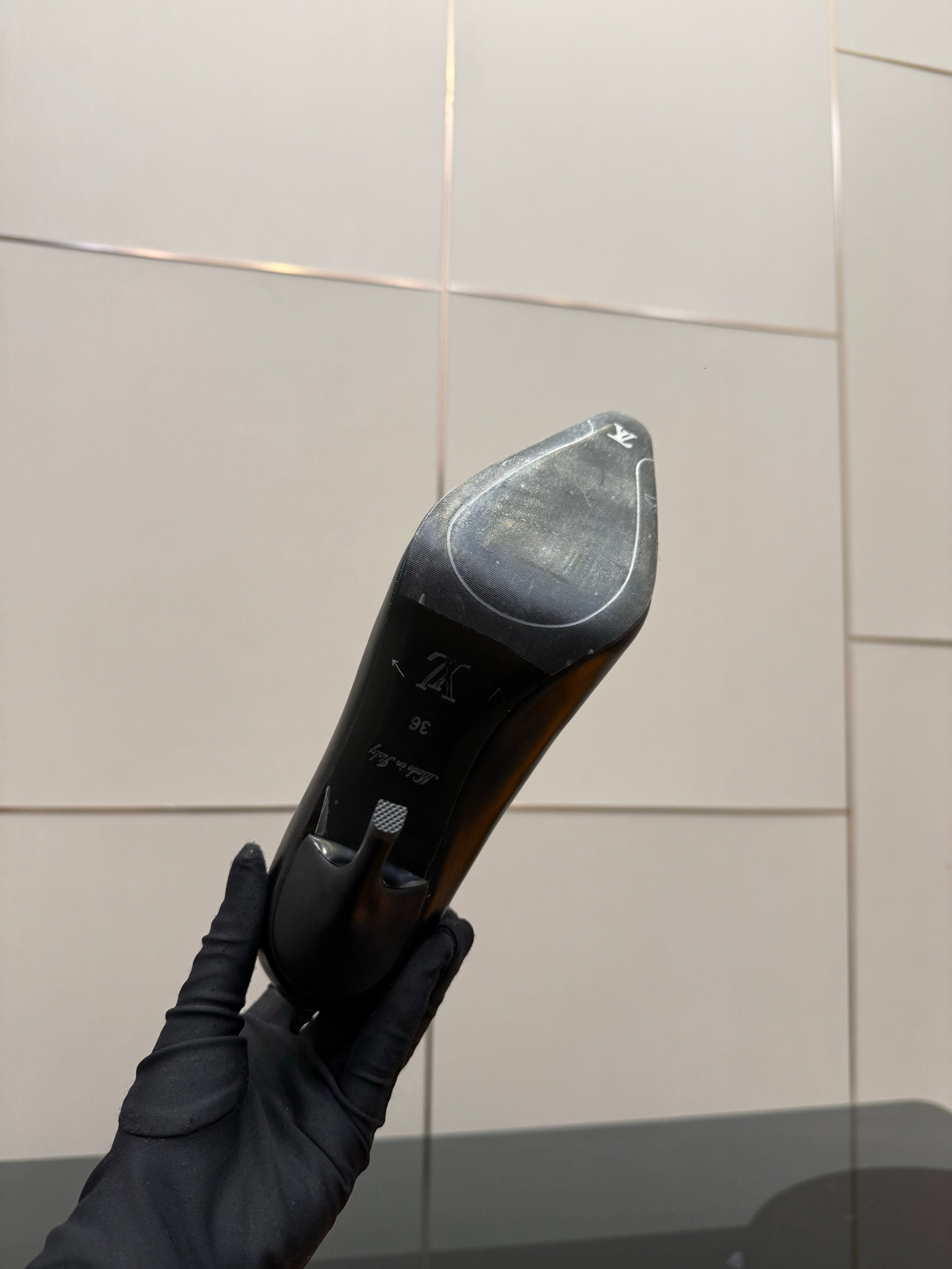 LV 26ss Heel Pump 90 Black Patent Leather 629630