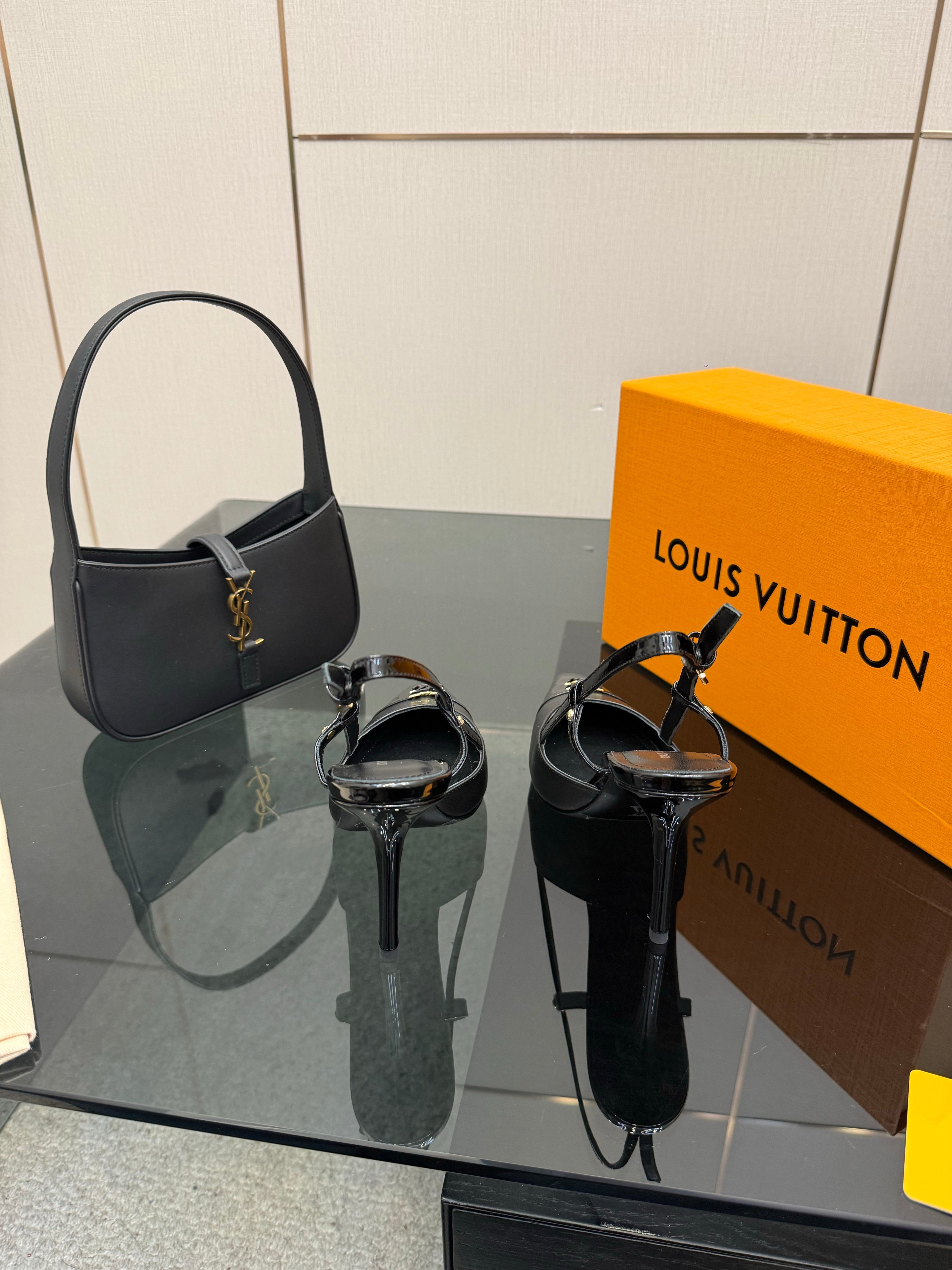 LV 26ss Slingback 90 Black Patent Leather 629636