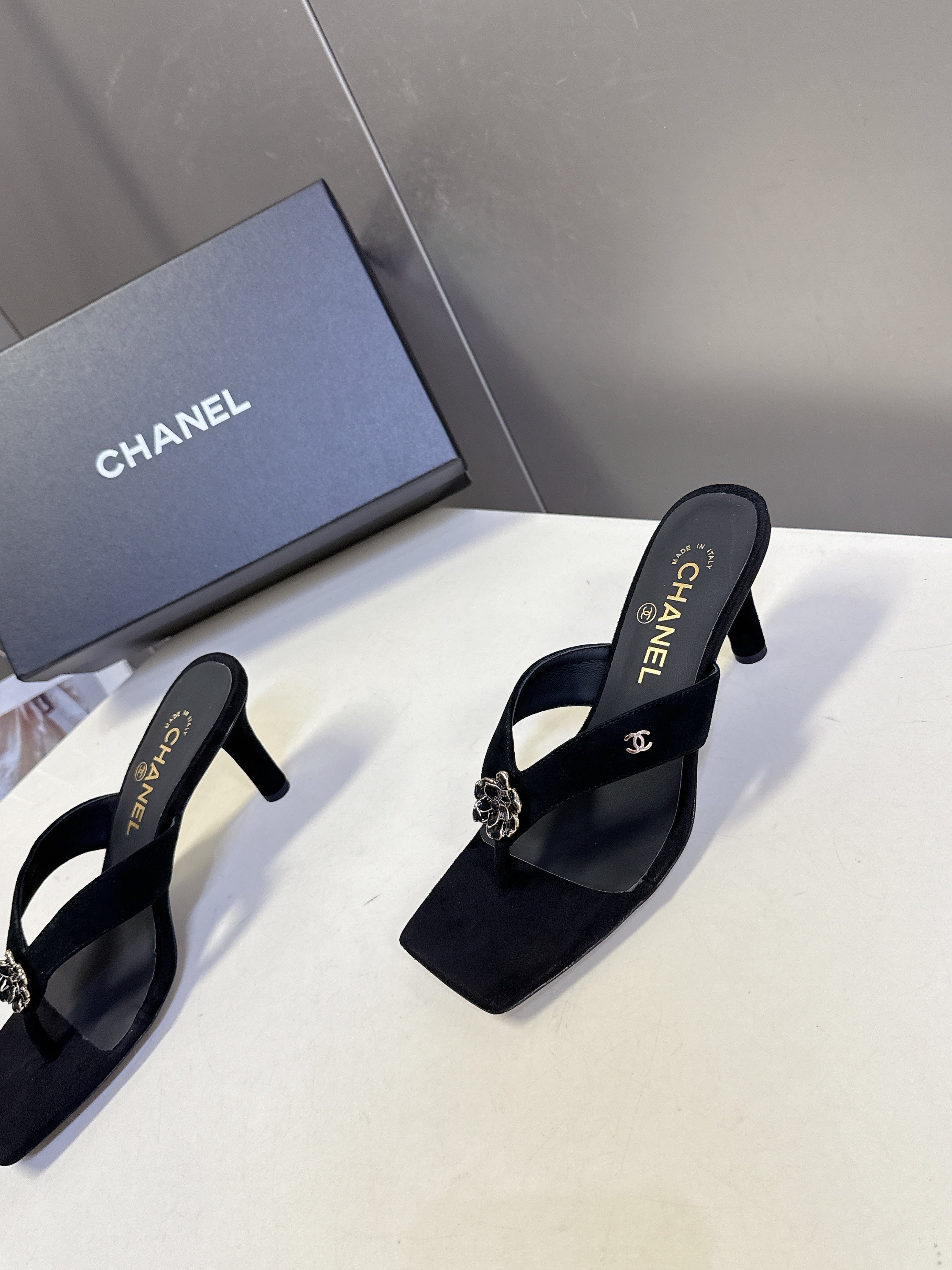 Chanel 2026 Thong Sandal 65mm Embossing And Suede Calfskin 895344