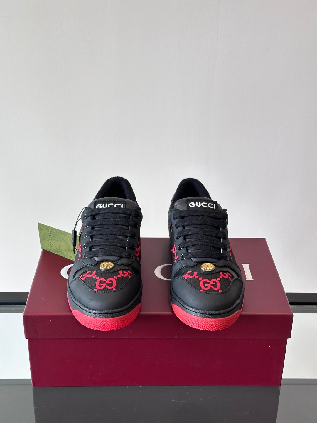 GG Men's Screener Sneaker Black Red Canvas 524670