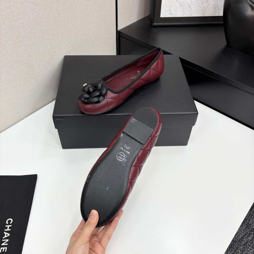 CC 25 Ballet Flat Flower Quilted Calfskin