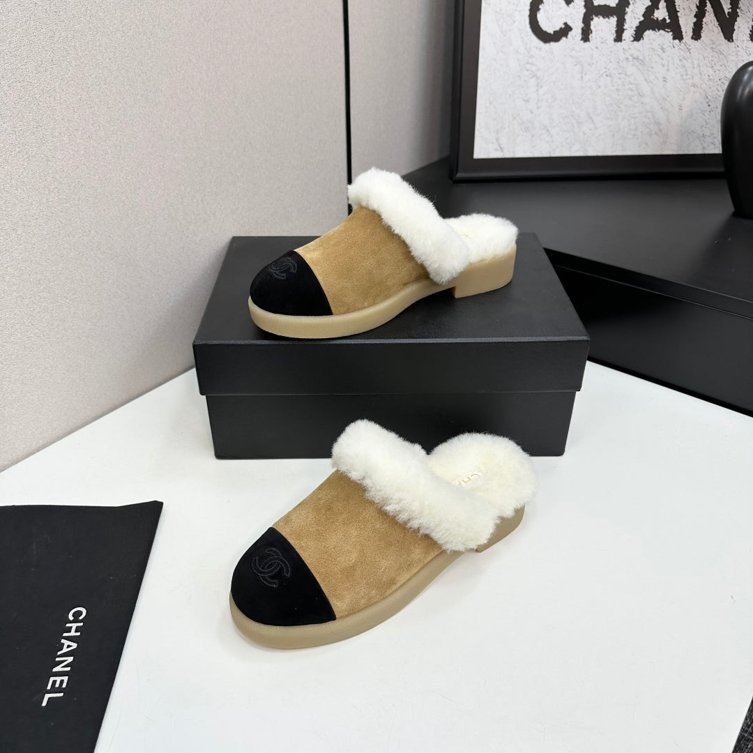 CC furry mule beige black suede and wool 532576
