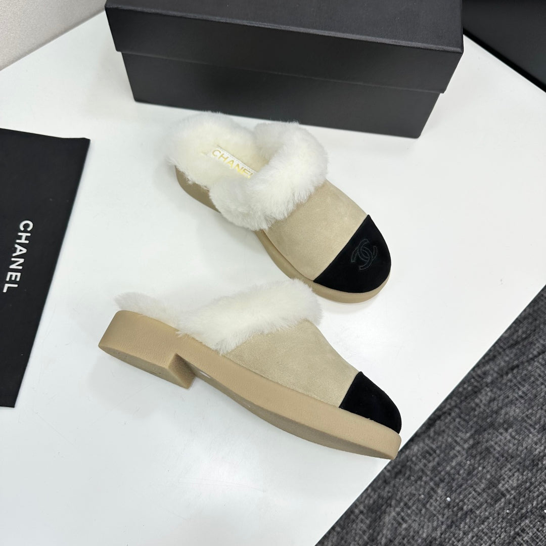 CC furry mule light beige black suede and wool 532577