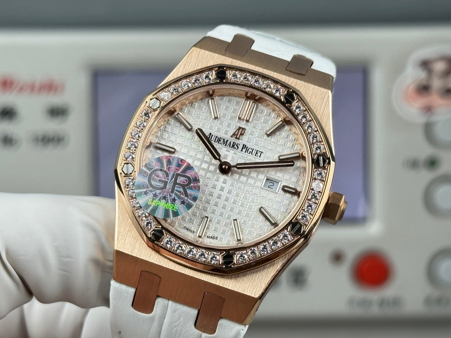 Audemars Piguet Royal Oak Lady 33mm Rose Gold White Dial Leather Strap