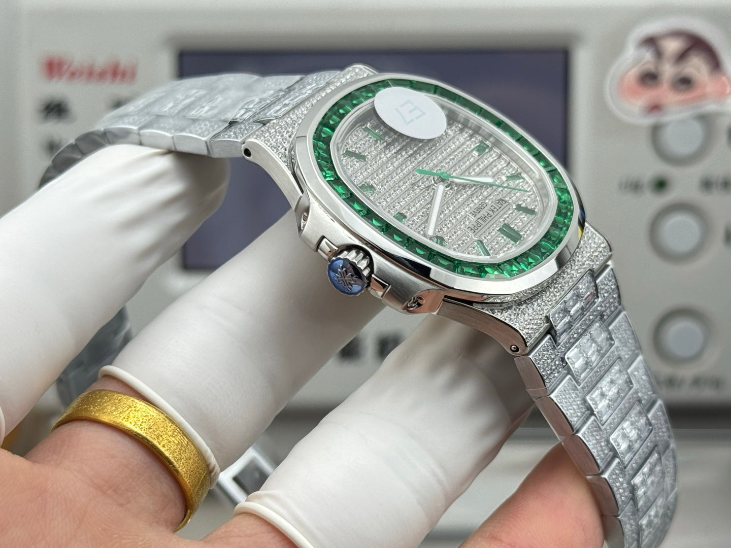Patek Philippe Nautilus 40mm Emerald Green Benzel With Diamond Watch