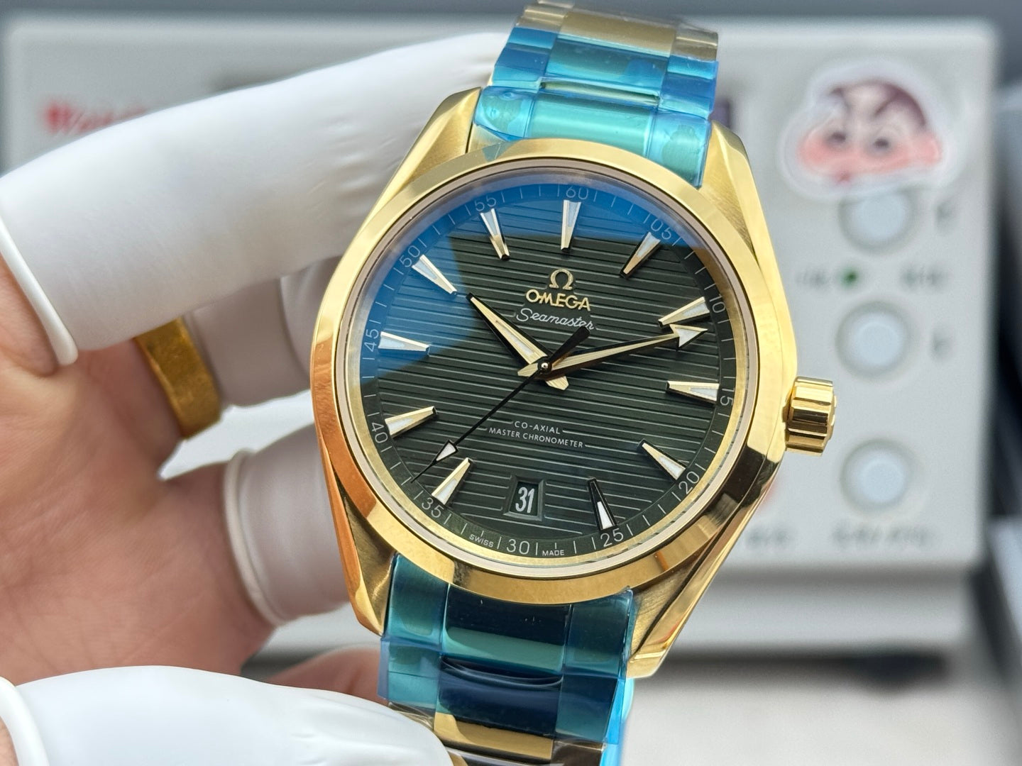 Omega Seamaster Aqua Terra 150m Co-Axial Master Green Dial Yellow Gold 41mm