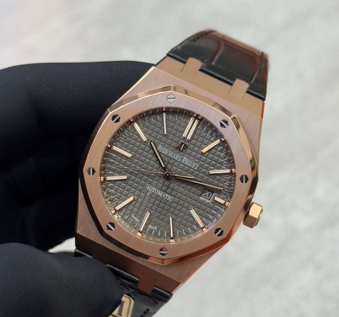 Audemars Piguet Royal Oak Selfwinding 41mm 15400OR Grey Dial Leather Strap