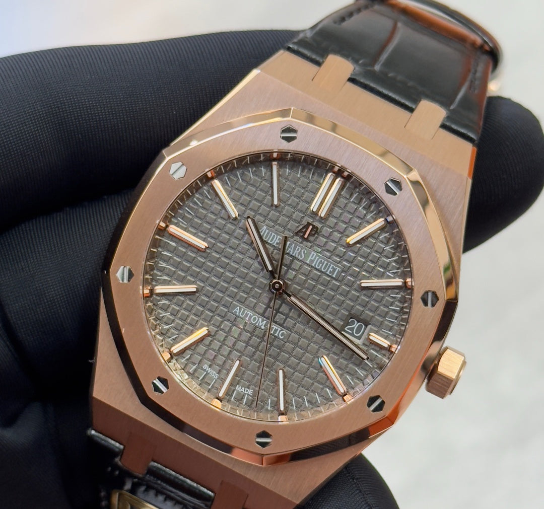 Audemars Piguet Royal Oak Selfwinding 41mm 15400OR Grey Dial Leather Strap