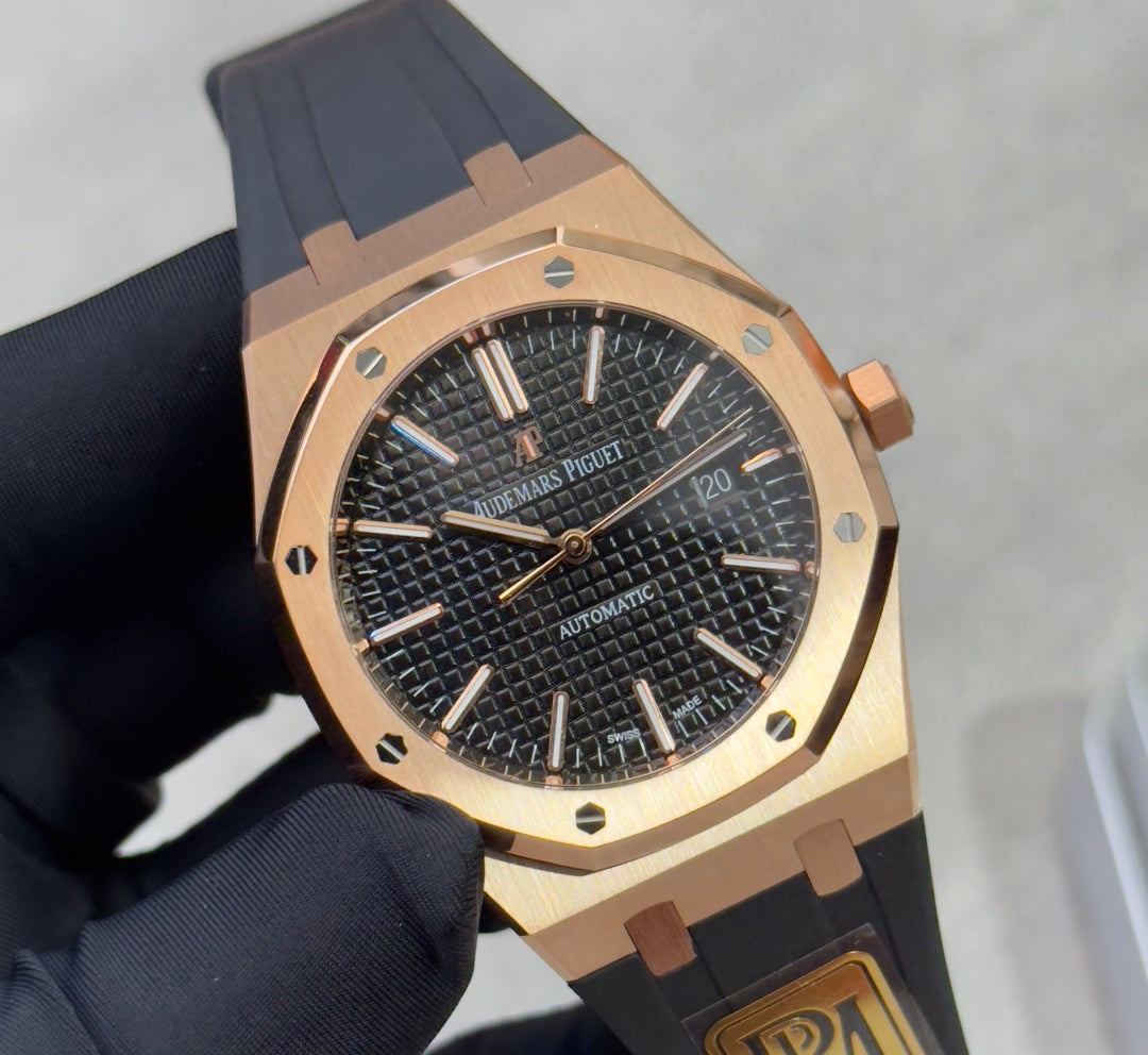 Audemars Piguet Royal Oak Selfwinding 41mm 15400OR Black  Dial Rubber Strap