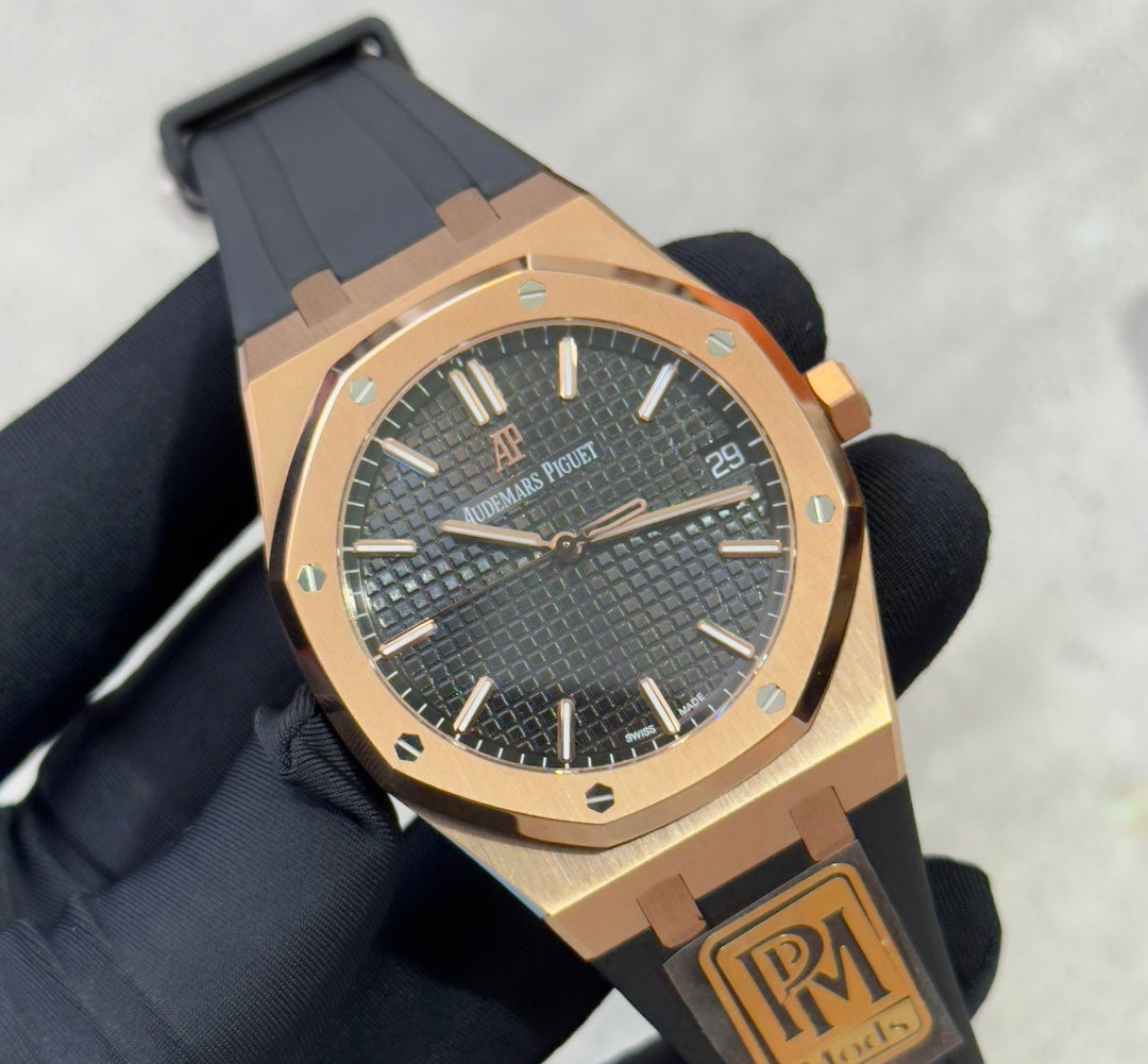 Audemars Piguet Royal Oak Selfwinding 41mm 15500OR Rubber Strap
