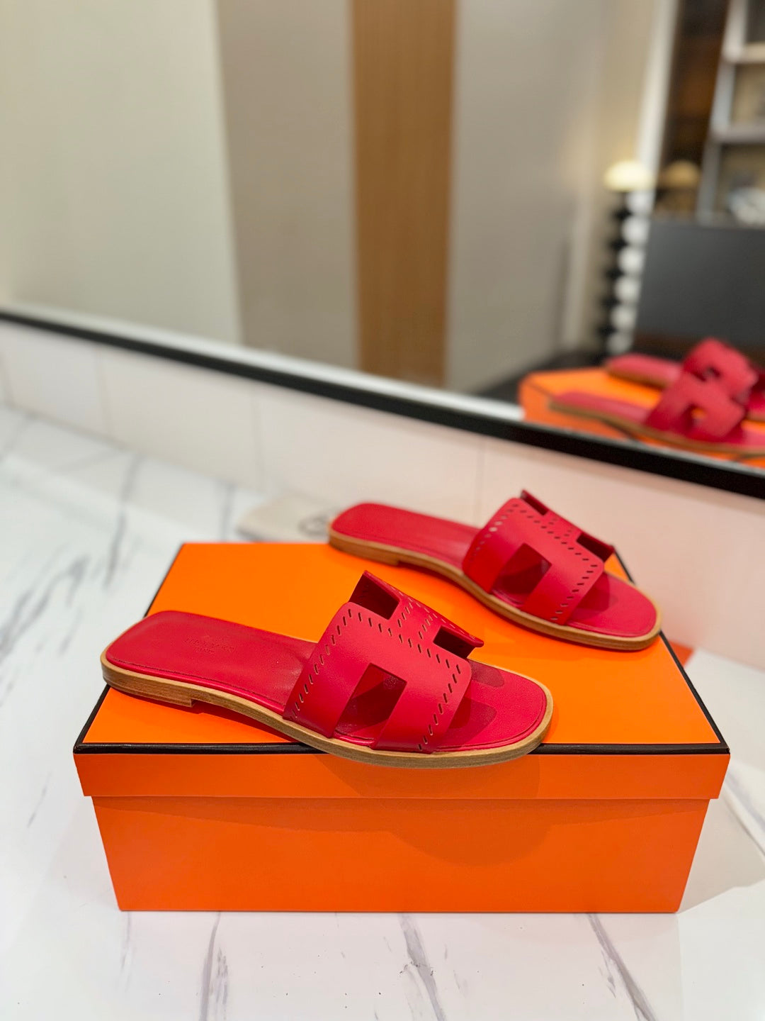 HM Oran Sandal Red Perforate Cowhide 294879