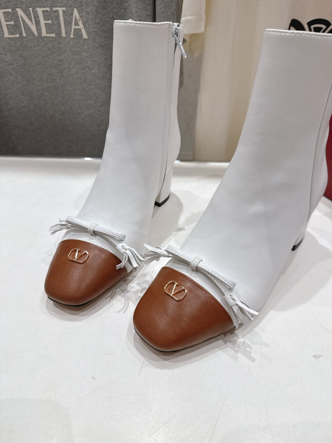 VT Short Boot White Camel  Calfskin 174415