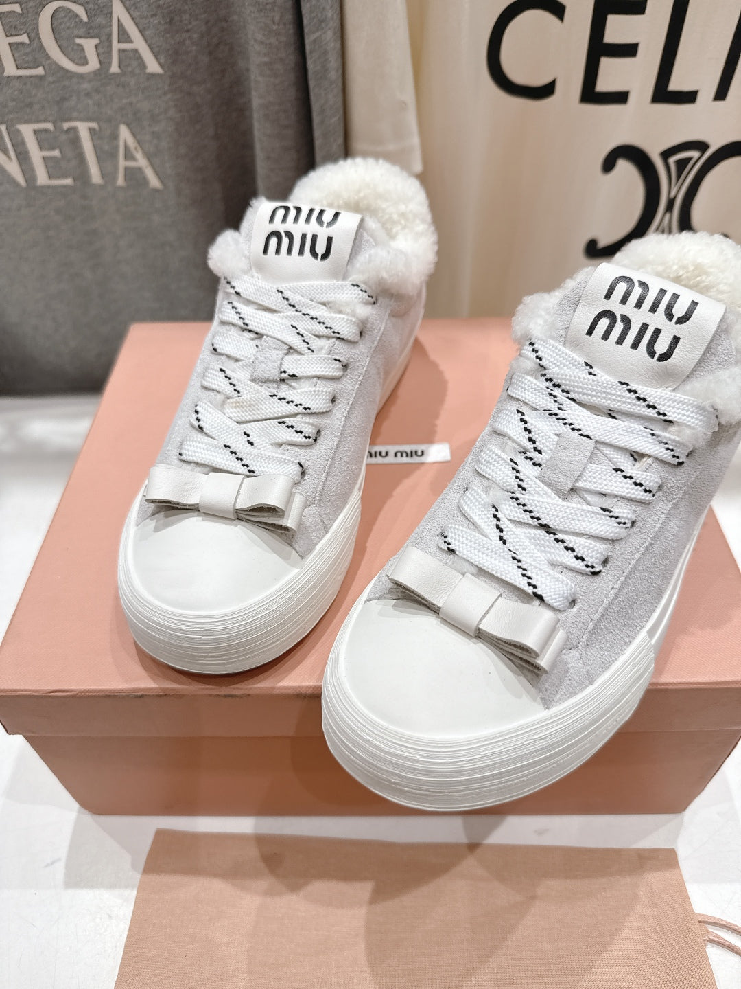 MiuMiu 25 Sneaker White Suede Cowhide Fur 535584
