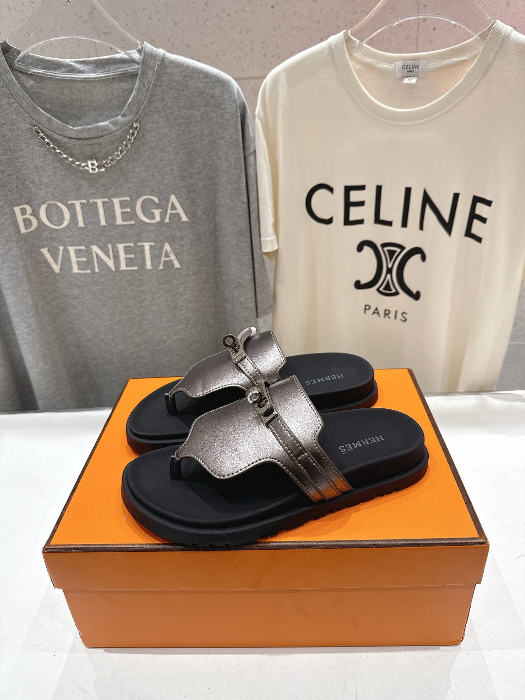 HM 26ss Sandals Black Taupe Metallic Cowhide 641274